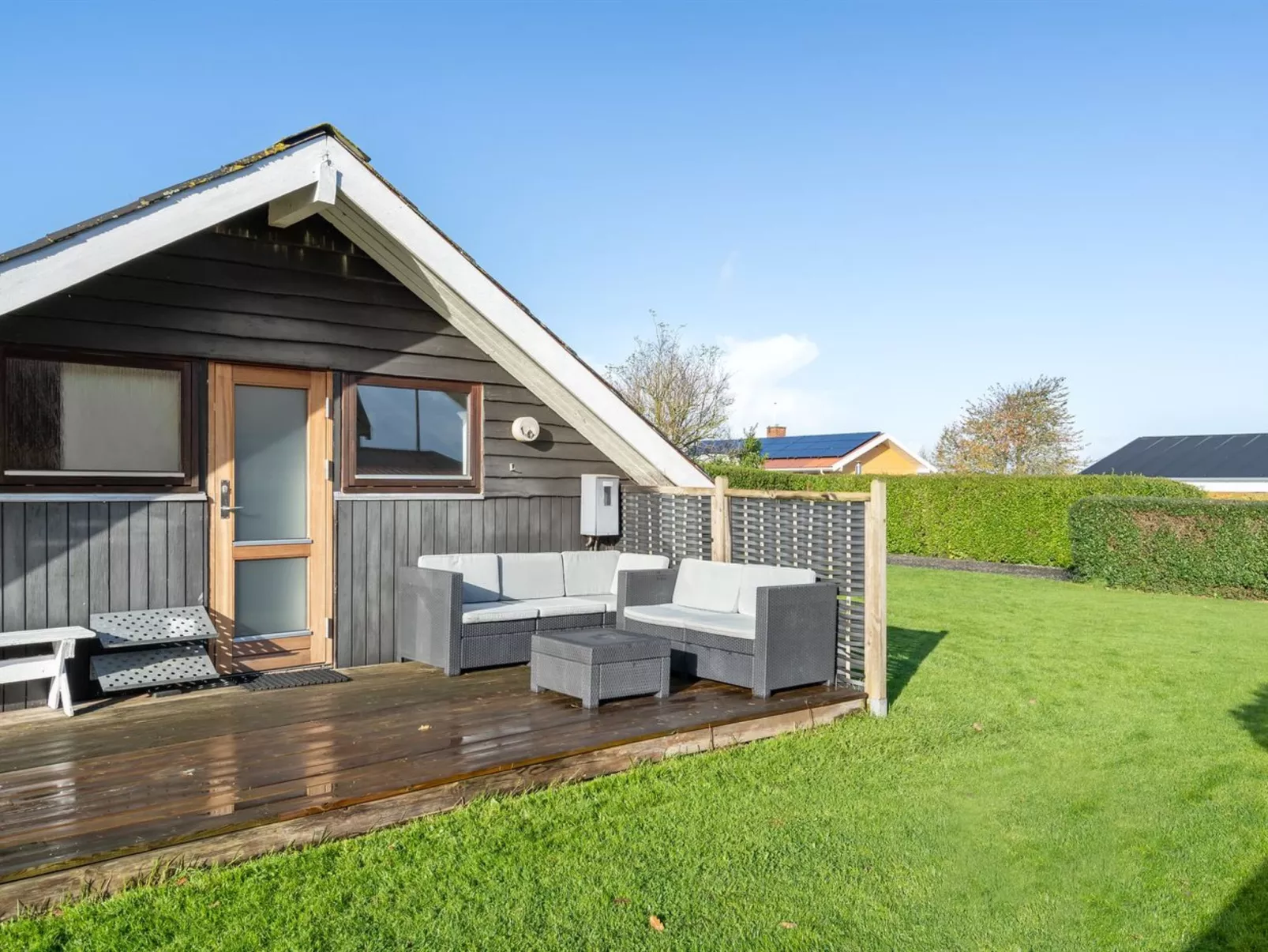 "Christa" - 200m from the sea-Buiten