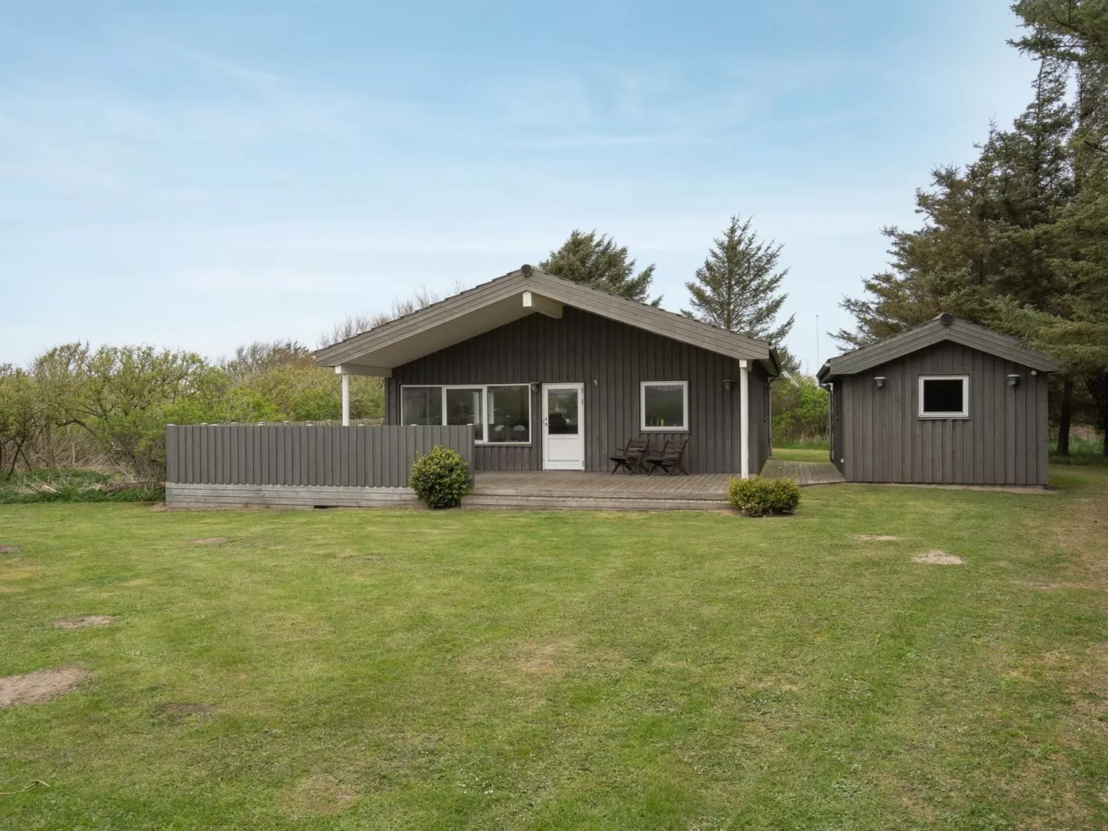 "Aarthi" - 637m from the sea-Buiten