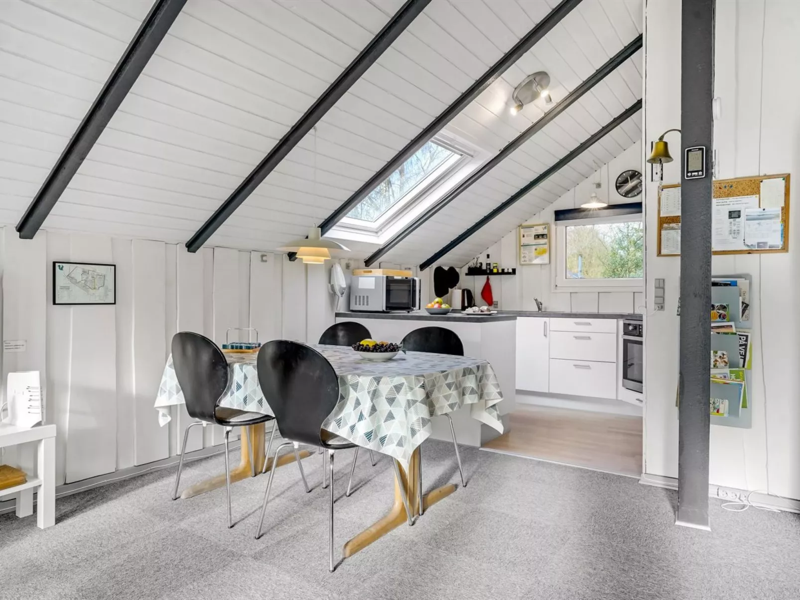 "Liljana" - 30km from the sea-Binnen