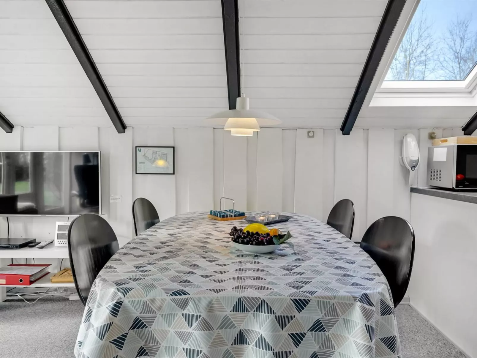 "Liljana" - 30km from the sea-Binnen
