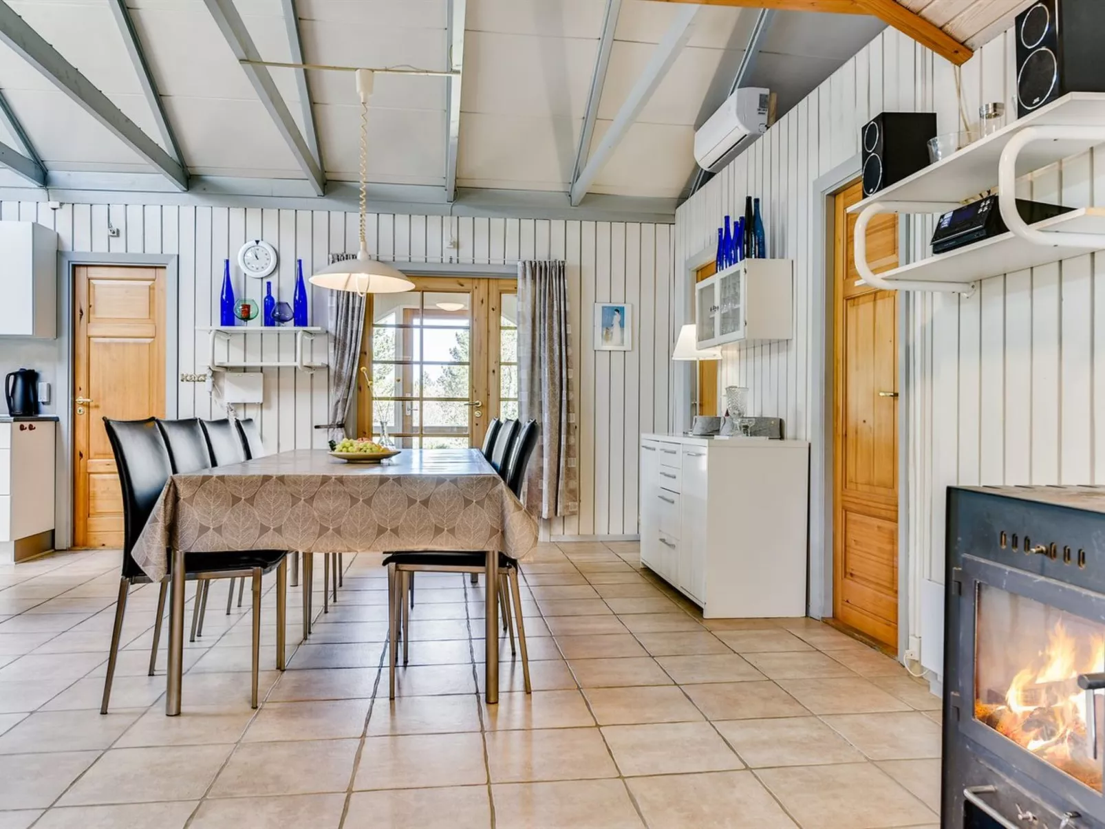 "Niyazi" - 3.1km from the sea-Buiten