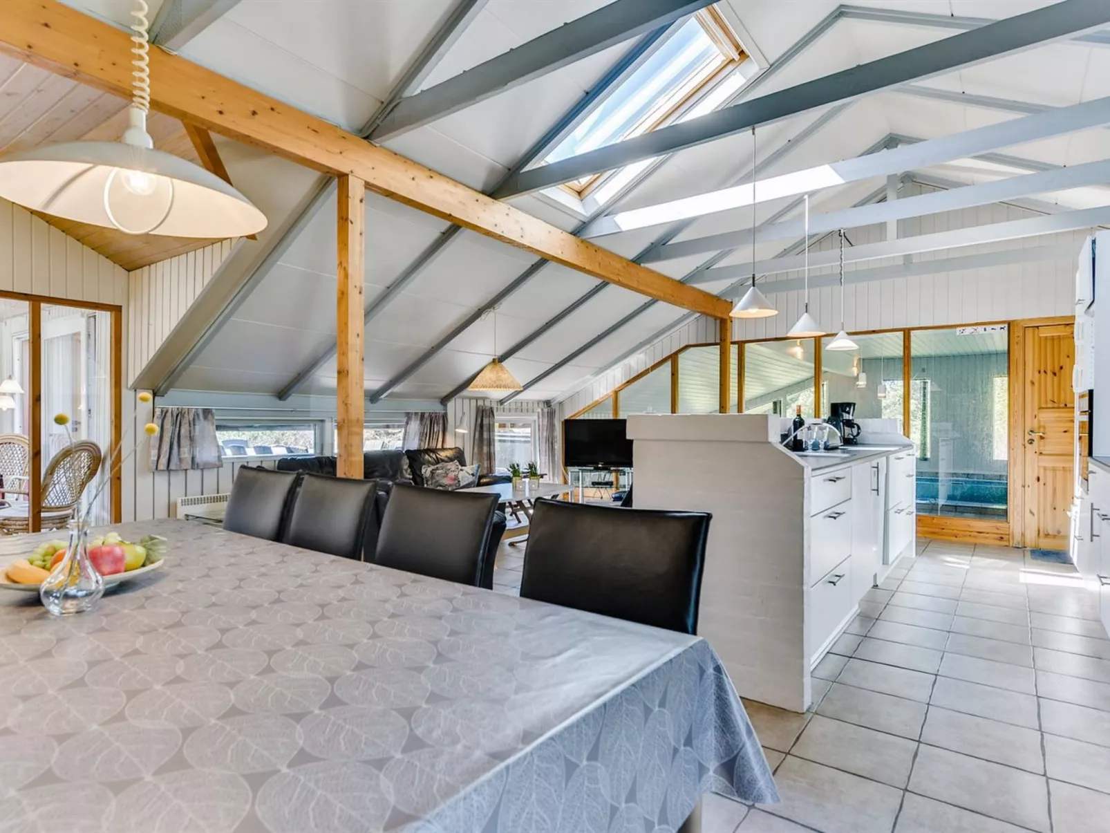 "Niyazi" - 3.1km from the sea-Buiten