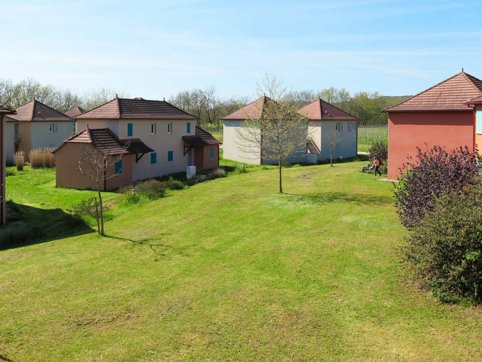 Le Domaine de Claire Rive-Buiten