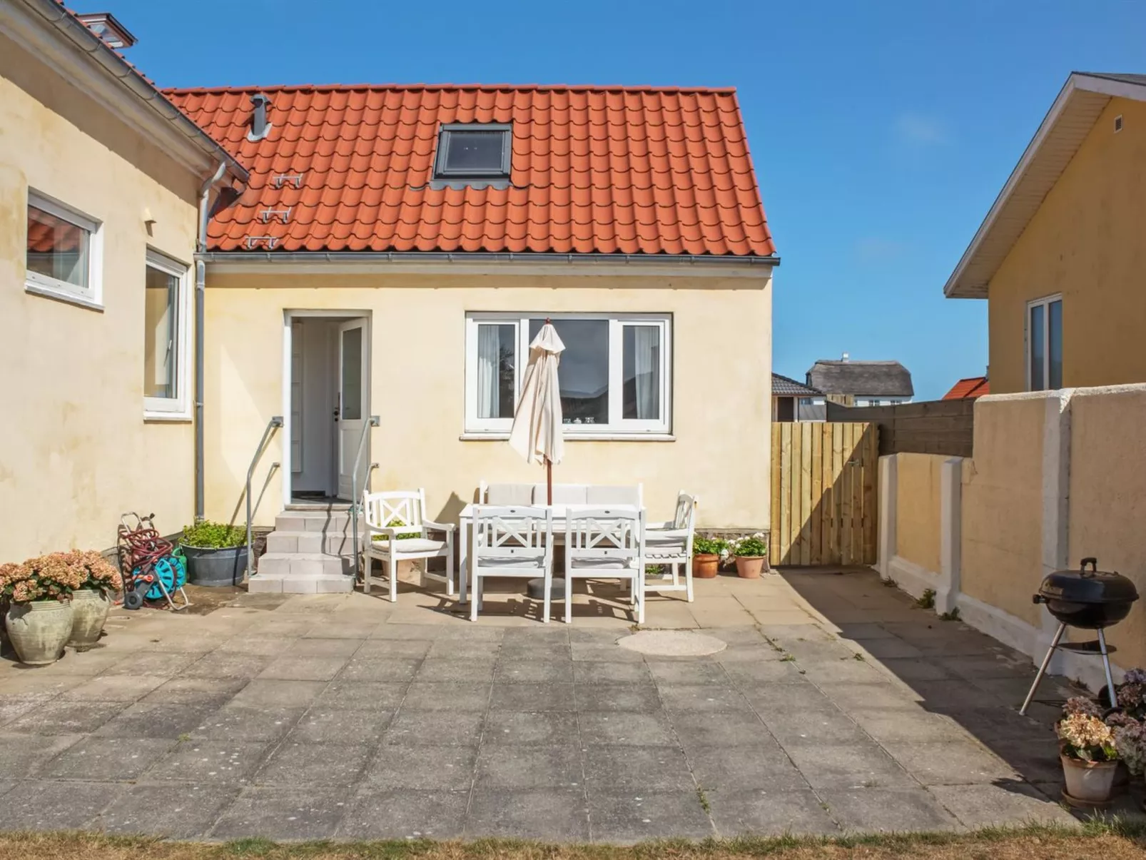 "Bruse" - 125m from the sea-Binnen