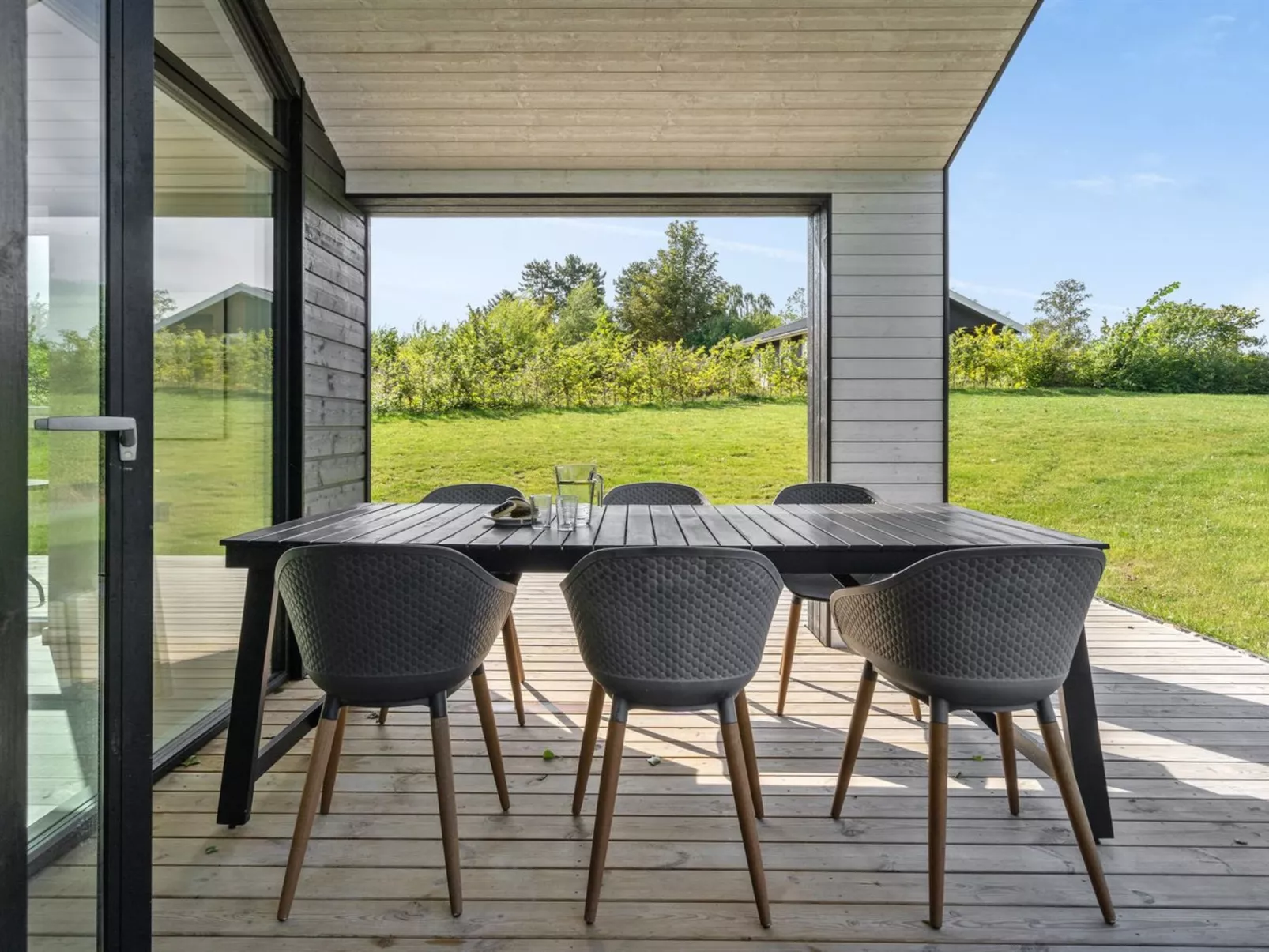 "Jord" - 1.4km from the sea-Buiten