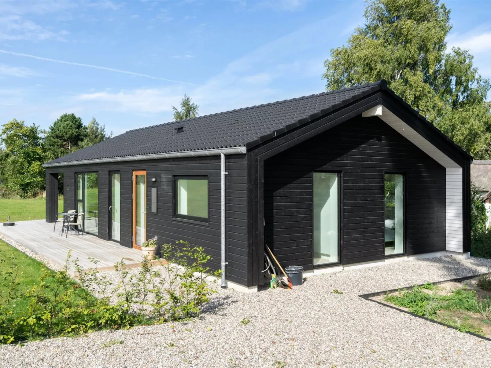 "Jord" - 1.4km from the sea-Buiten