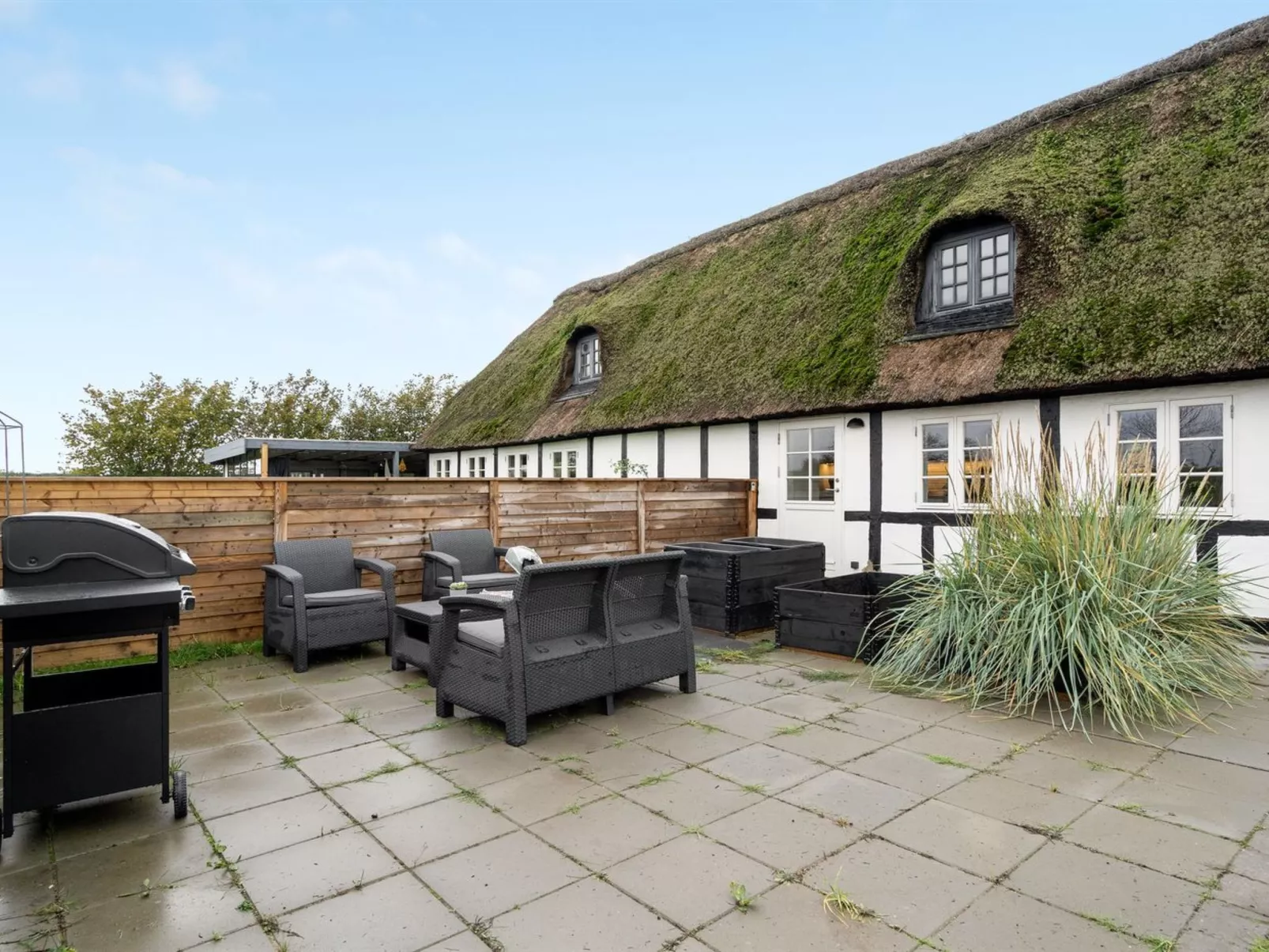 "Thessa" - 900m from the sea-Buiten
