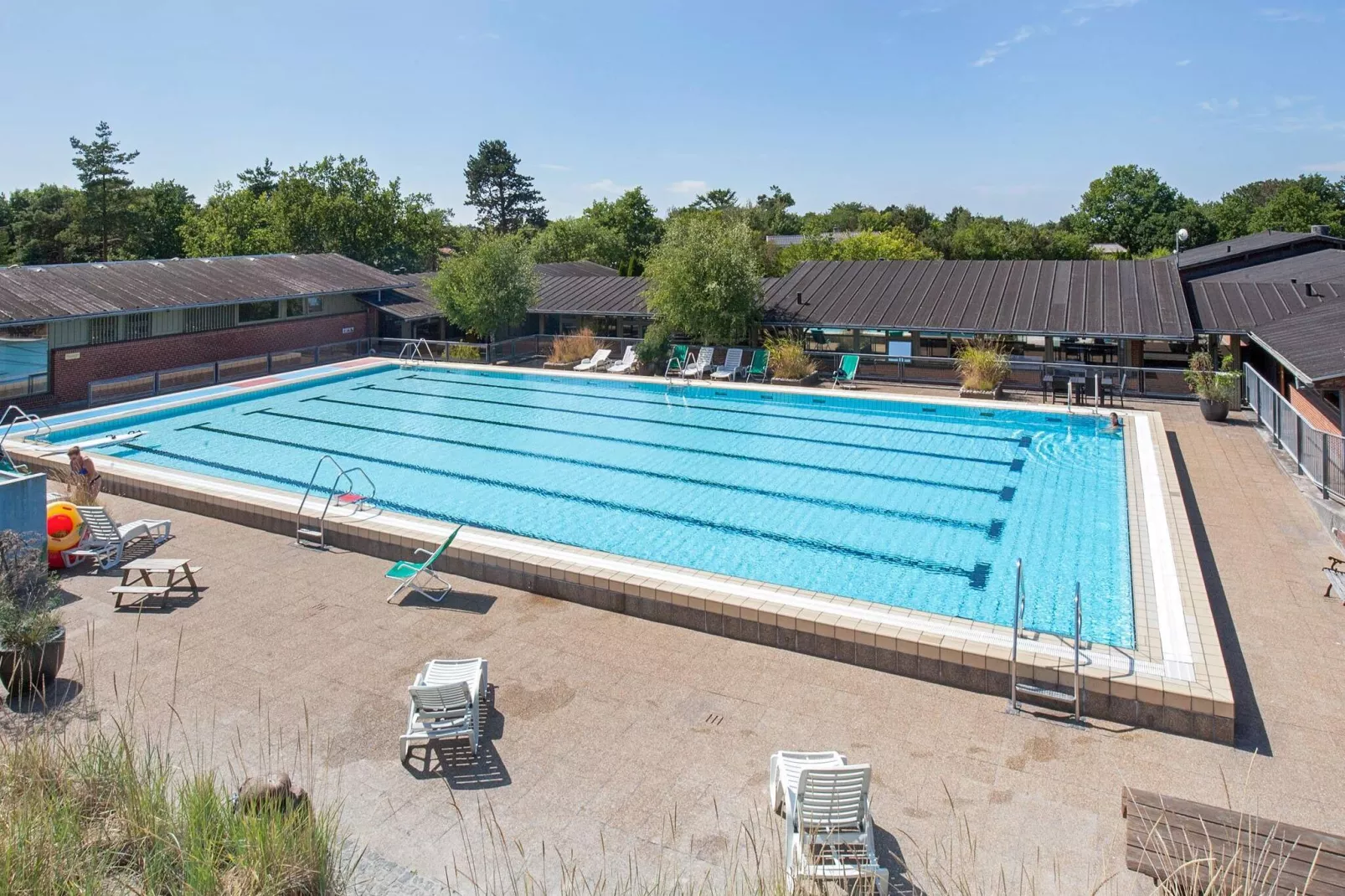 2 persoons vakantie huis op een vakantie park in Gilleleje-Zwembad