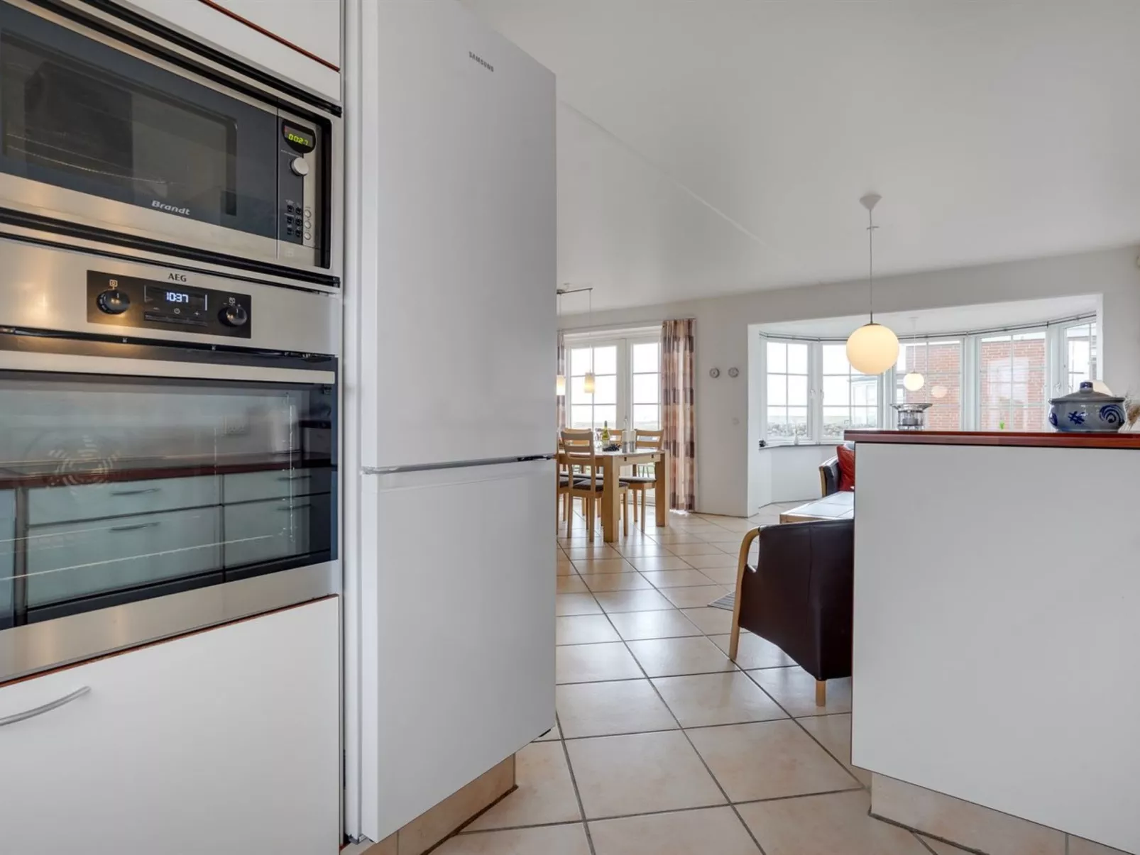"Langsom" - 100m from the sea-Buiten