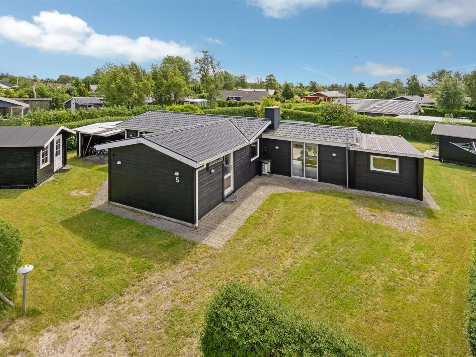 "Edel" - 650m from the sea-Buiten