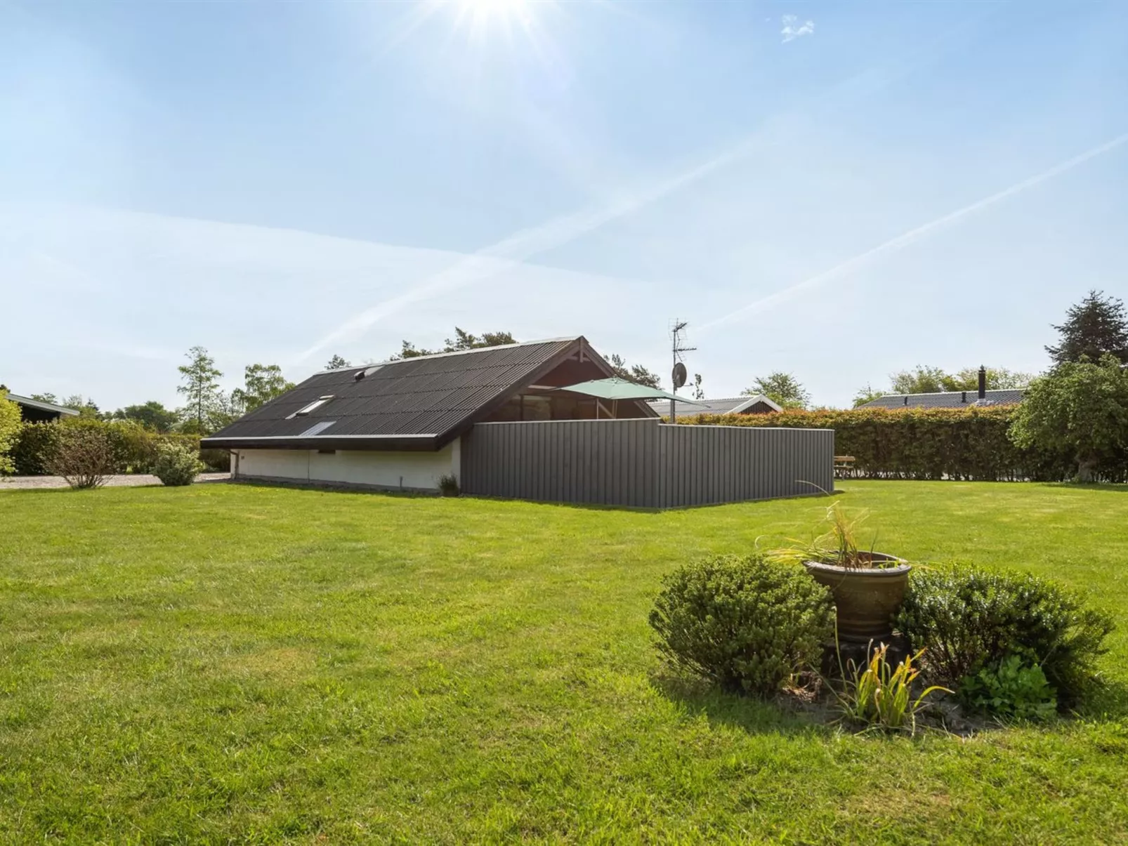 "Tican" - 400m from the sea-Buiten