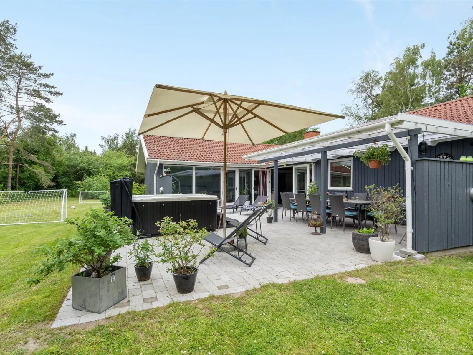 "Sverker" - 300m from the sea-Buiten