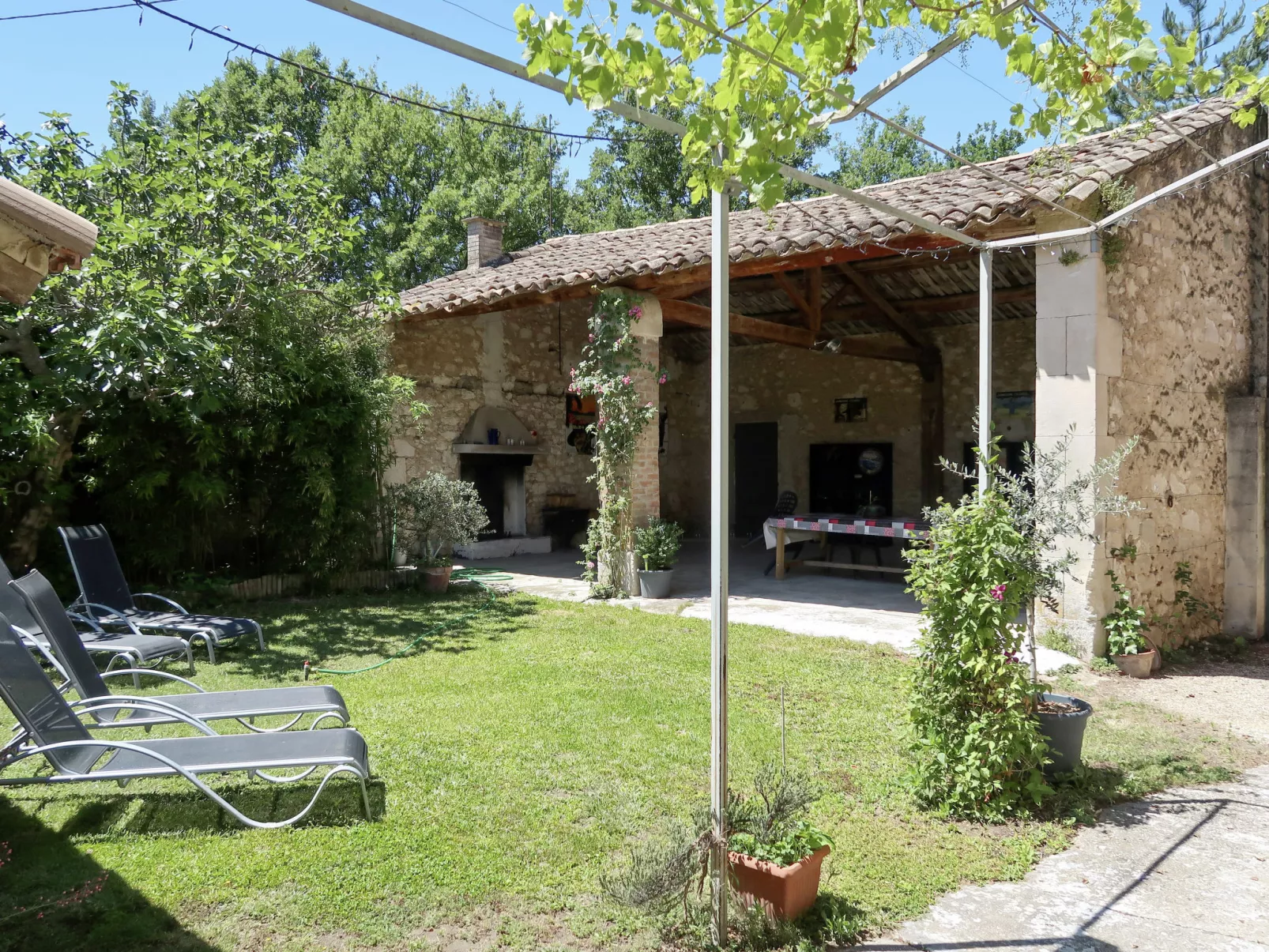 Bastide du 19ième-Buiten