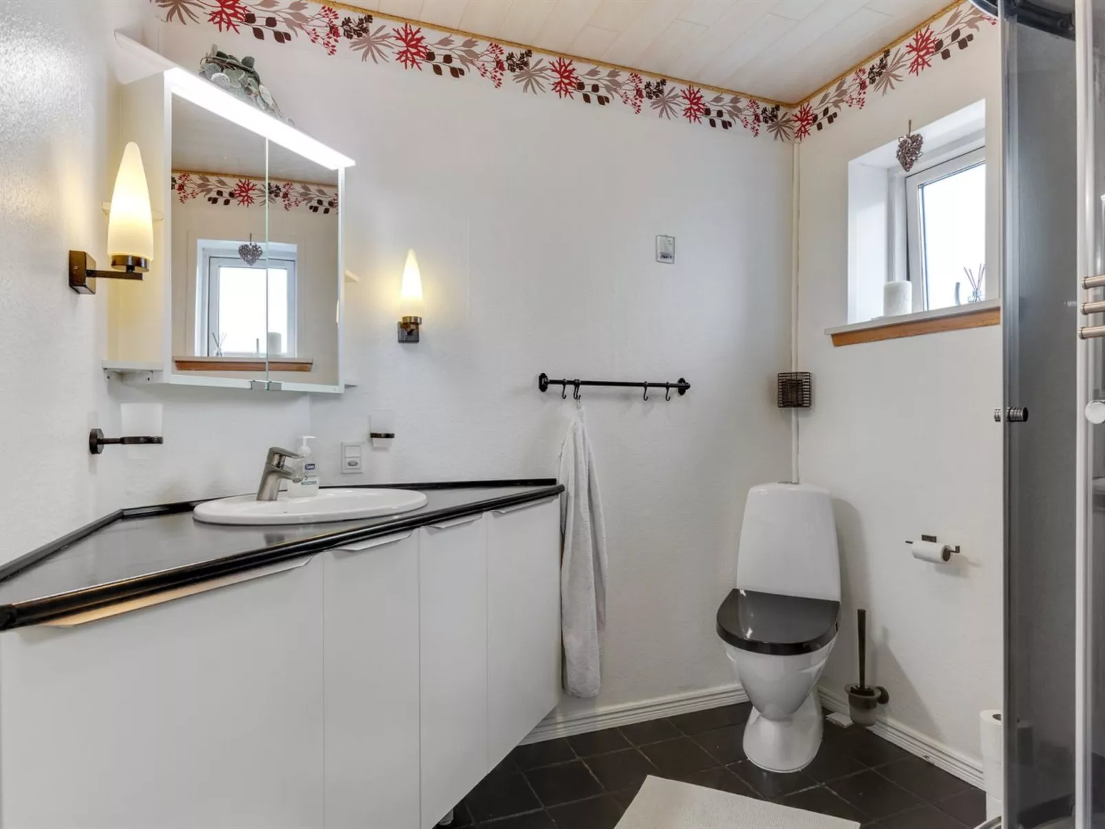 "Amely" - 500m from the sea-Binnen