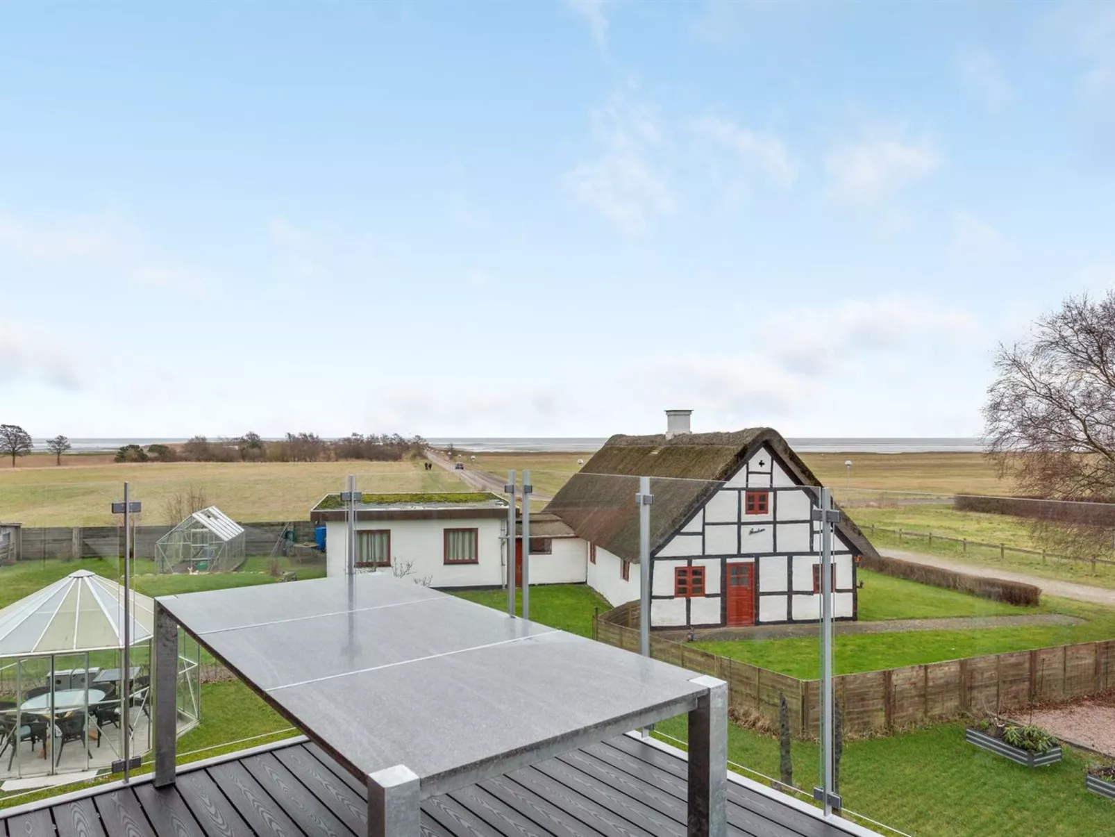 "Amely" - 500m from the sea-Buiten