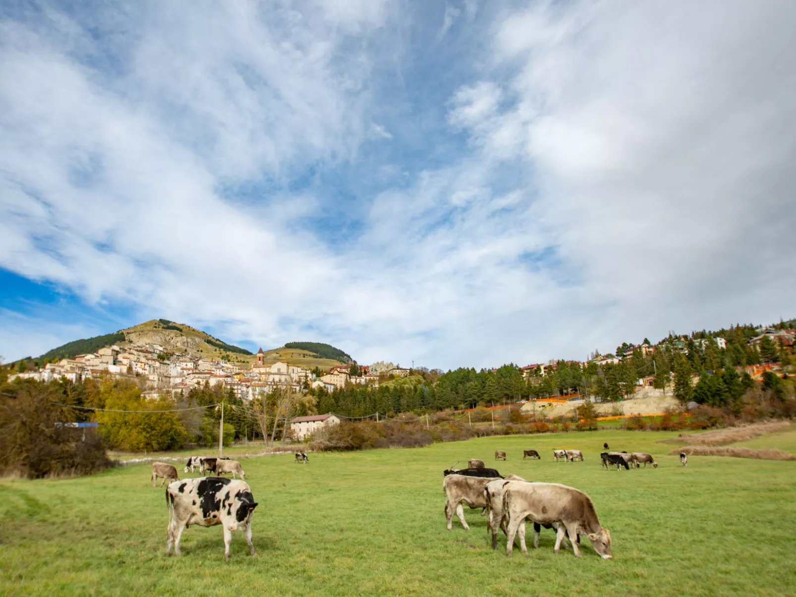 La Collina-Buiten