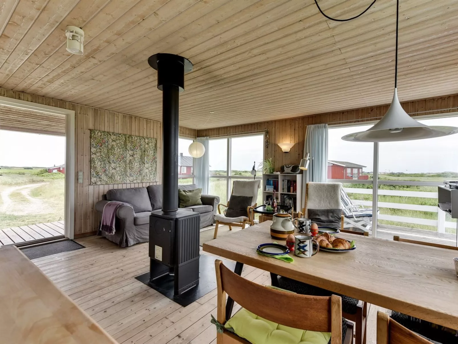 "Blomma" - 350m from the sea-Binnen