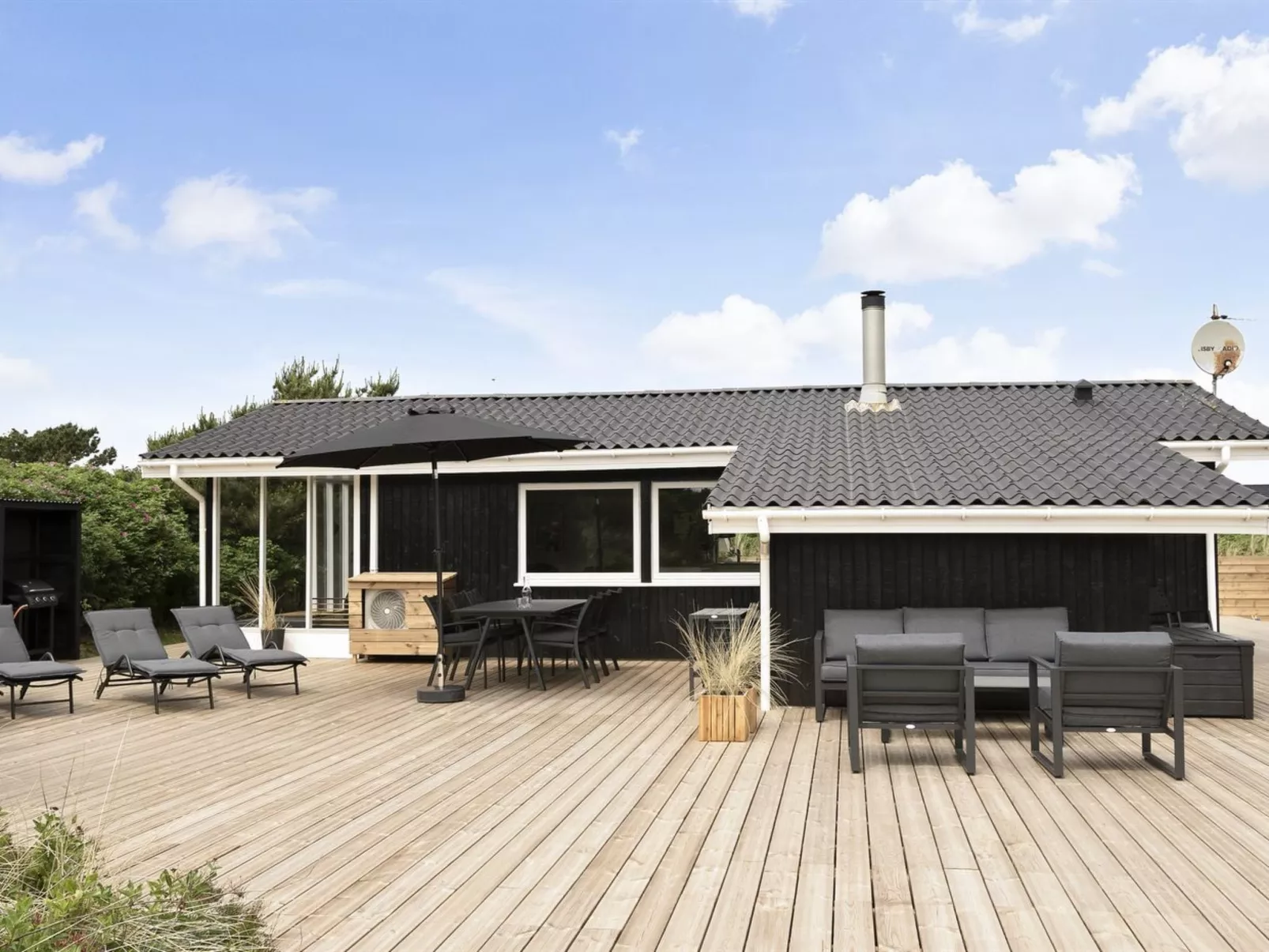 "Rolfkarl" - 500m from the sea-Buiten