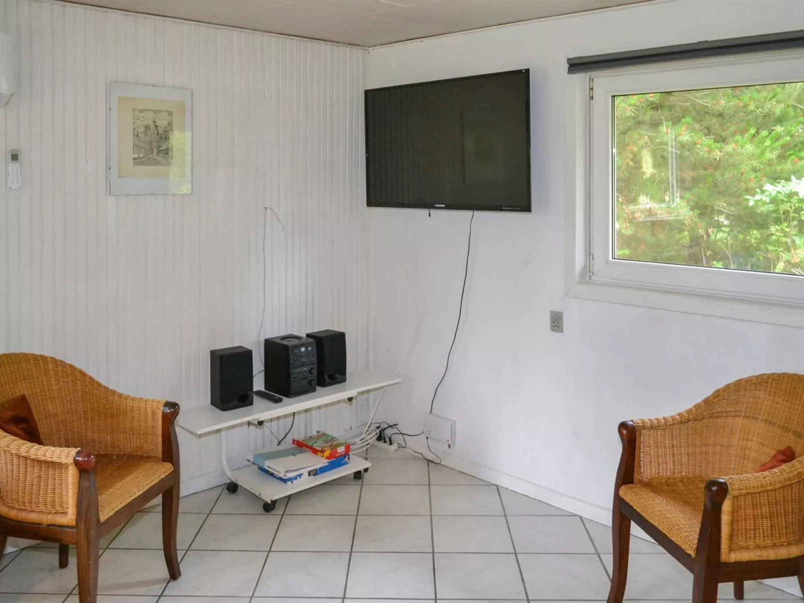 "Arnold" - 3.3km from the sea-Binnen