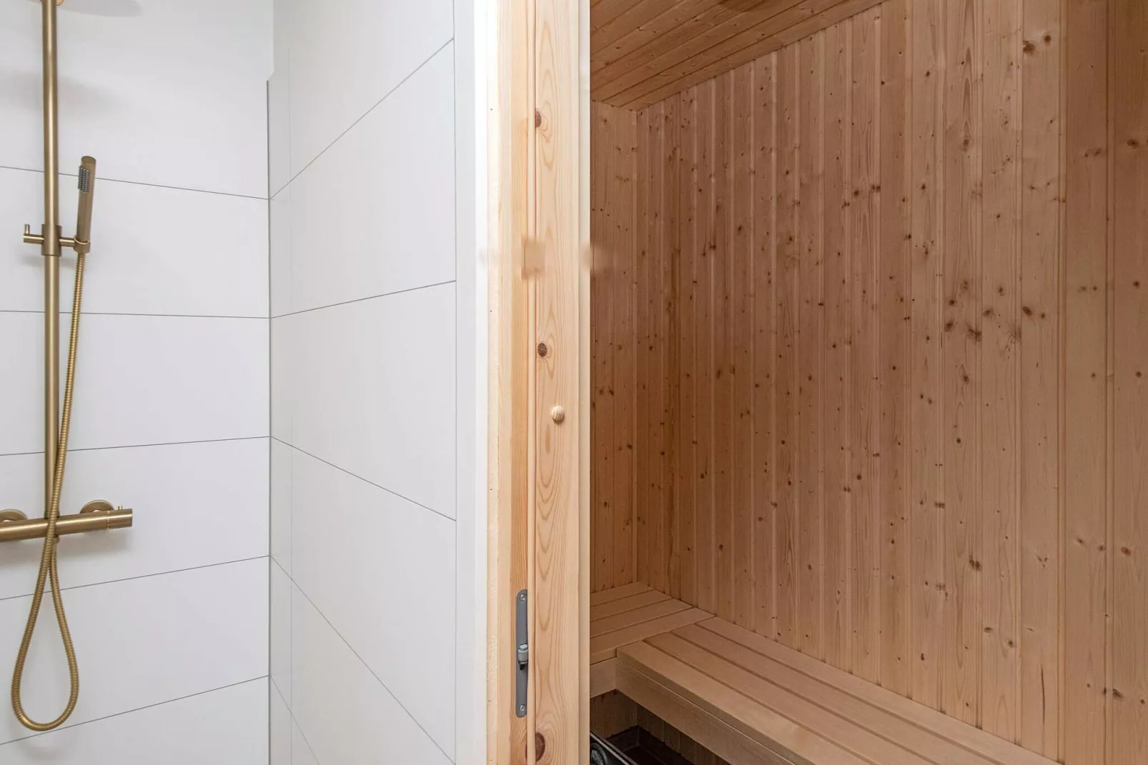 16 persoons vakantie huis in Glesborg-Sauna