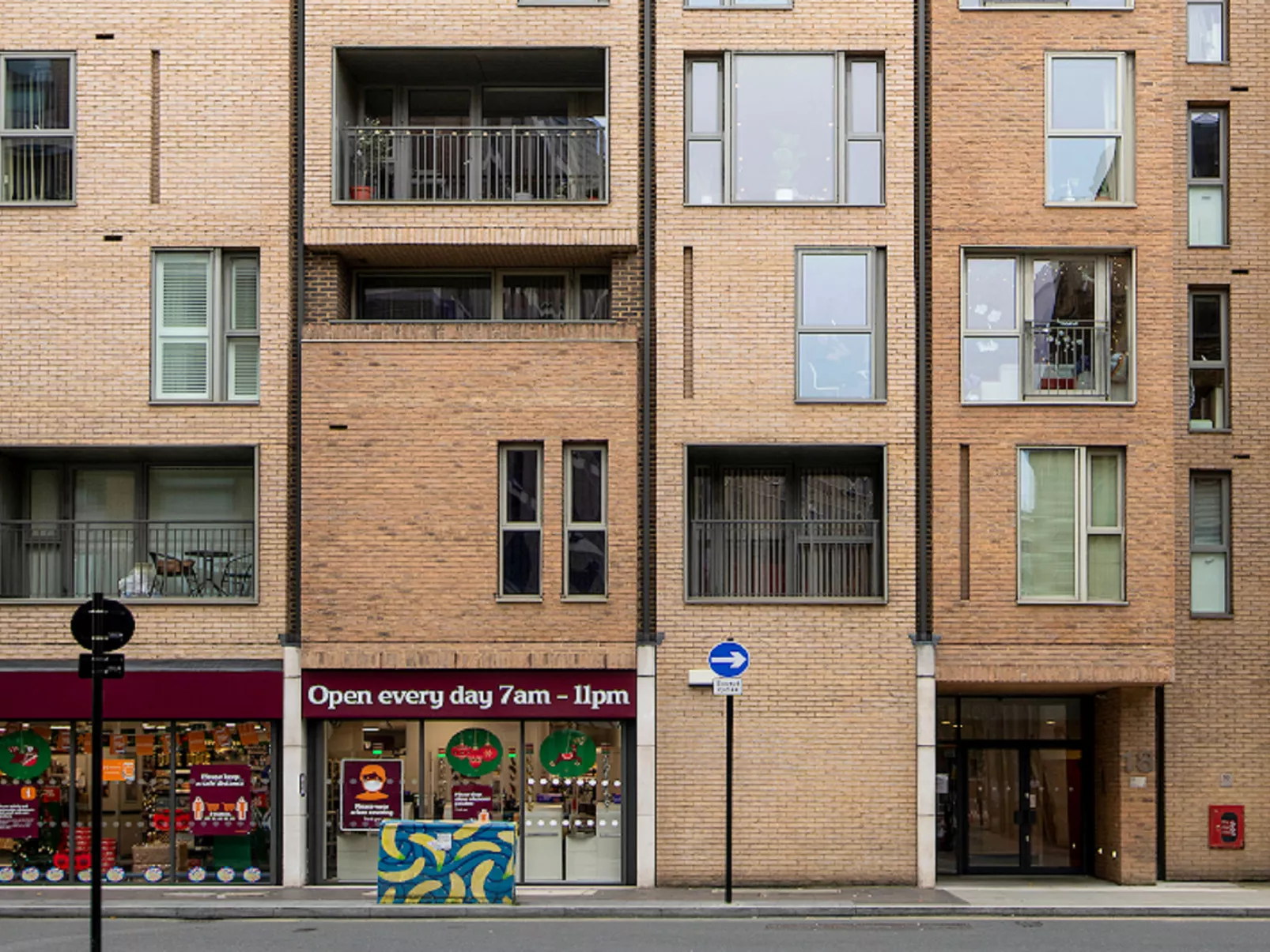 Great Suffolk Street, Waterloo-Buiten