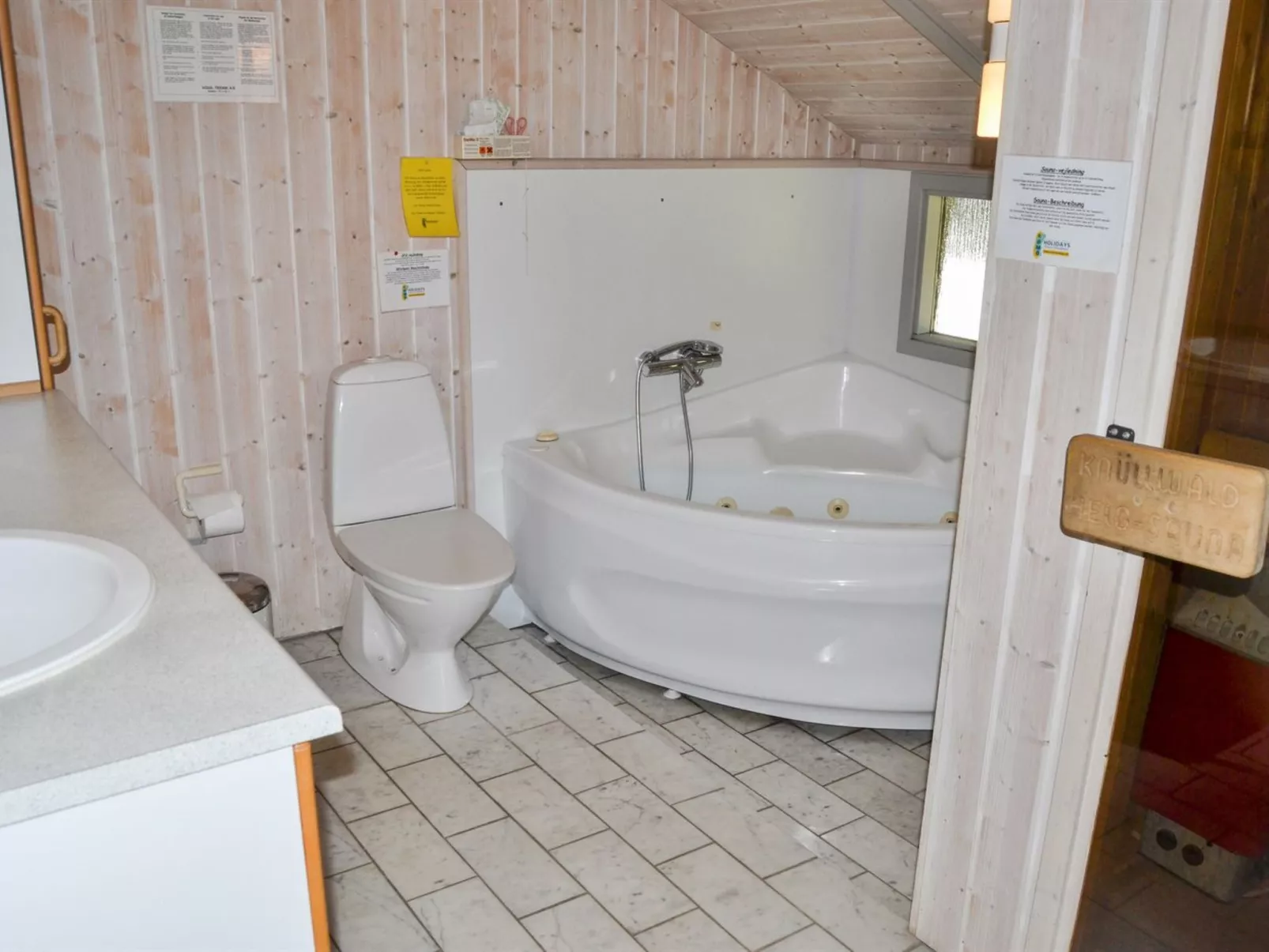 "Vivan" - 3.8km from the sea-Binnen