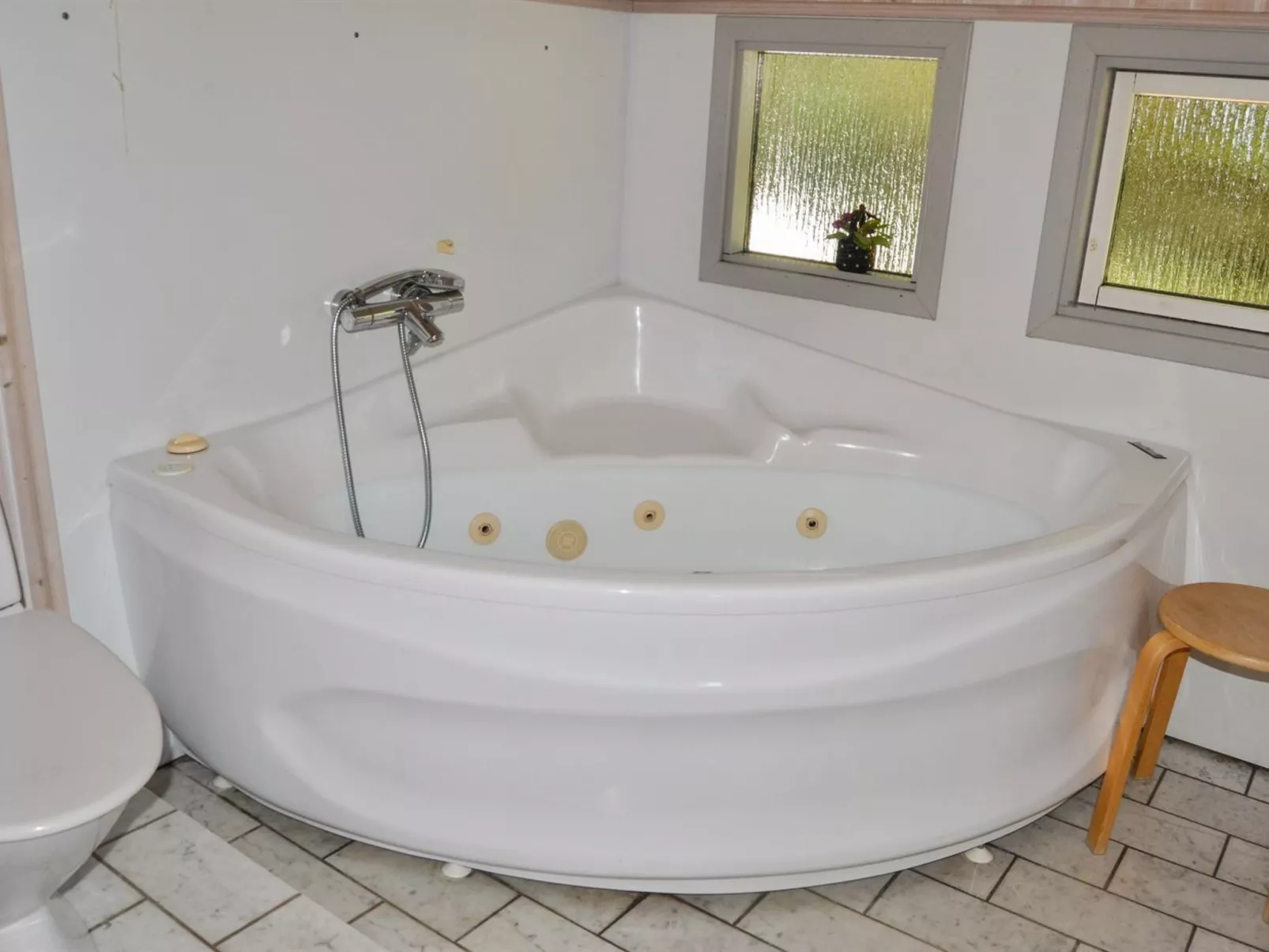 "Vivan" - 3.8km from the sea-Binnen