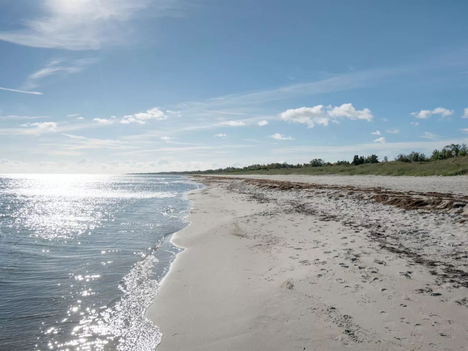 "Bergit" - 55m from the sea-Buiten