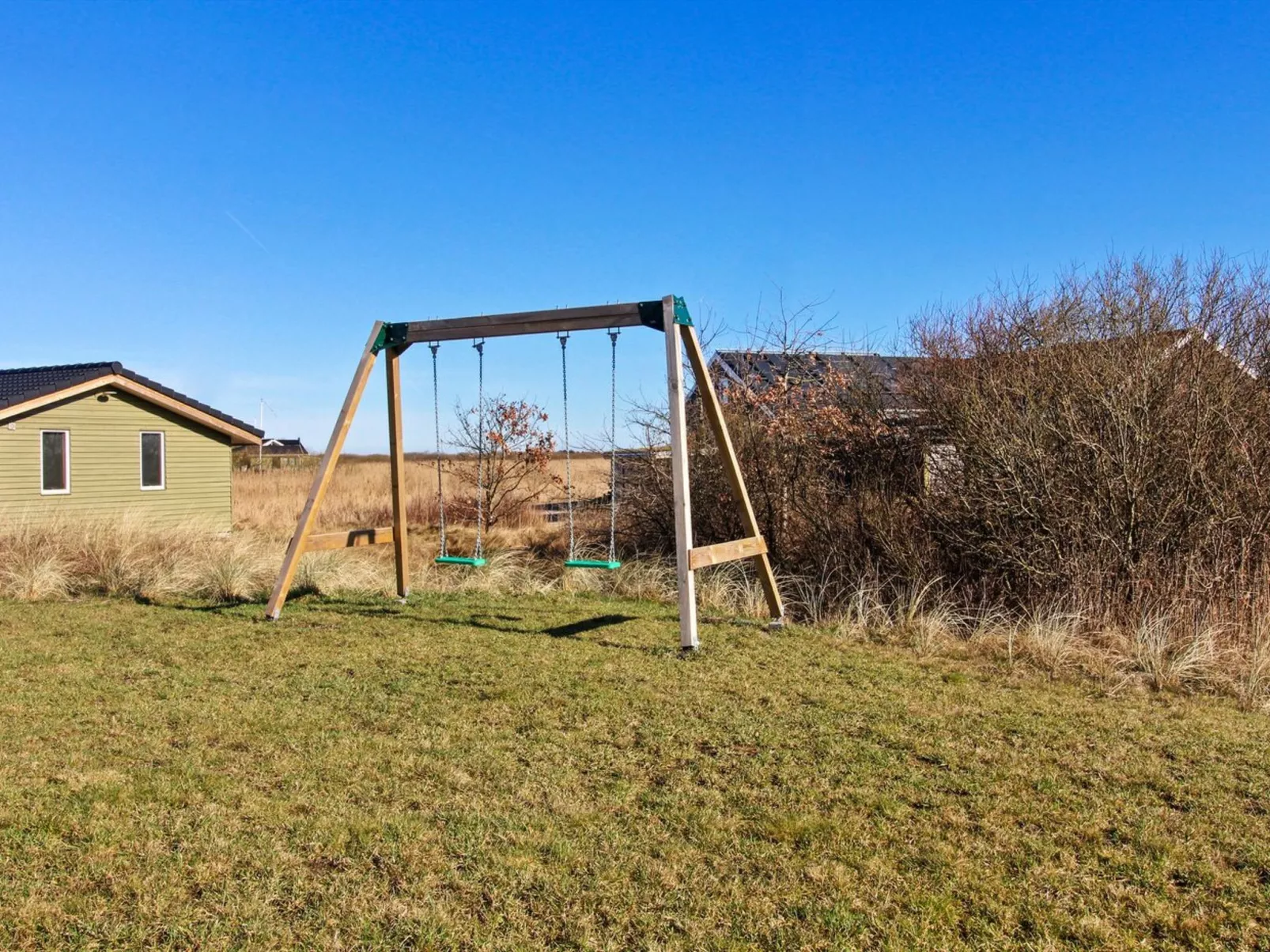 "Svenny" - 800m from the sea-Binnen