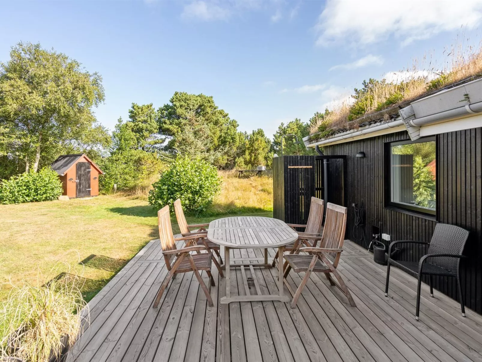 "Laerke" - 1.8km from the sea-Buiten