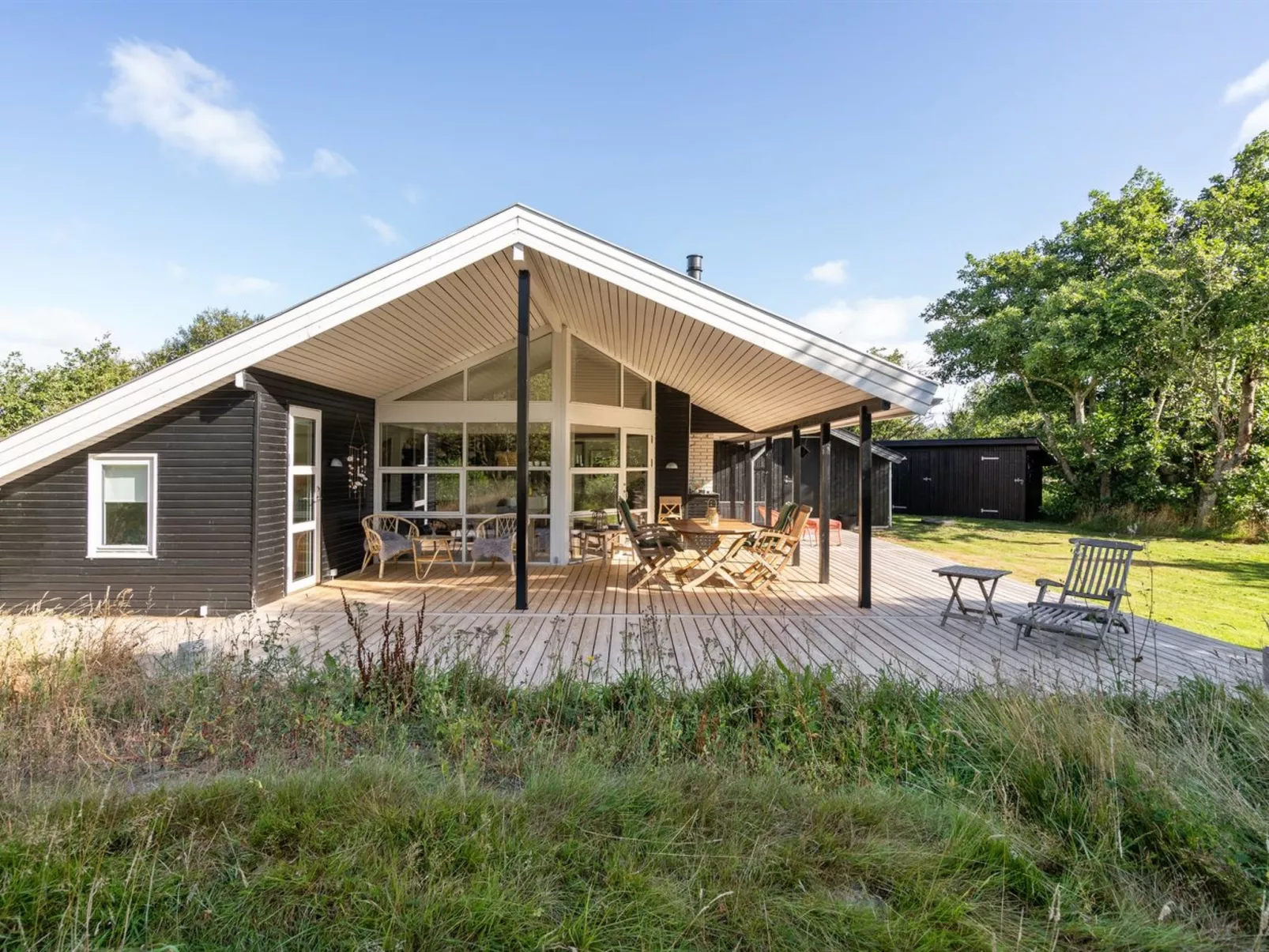 "Laerke" - 1.8km from the sea-Buiten