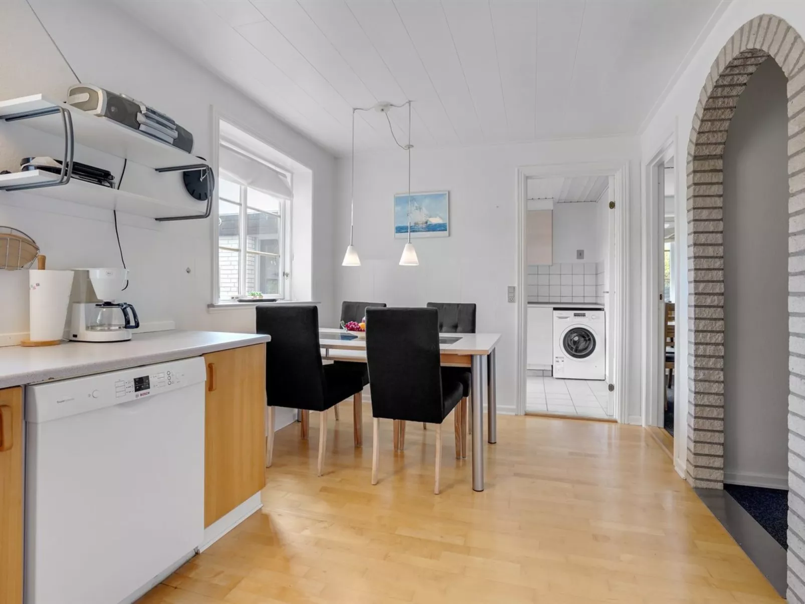 "Marka" - 2.5km from the sea-Binnen