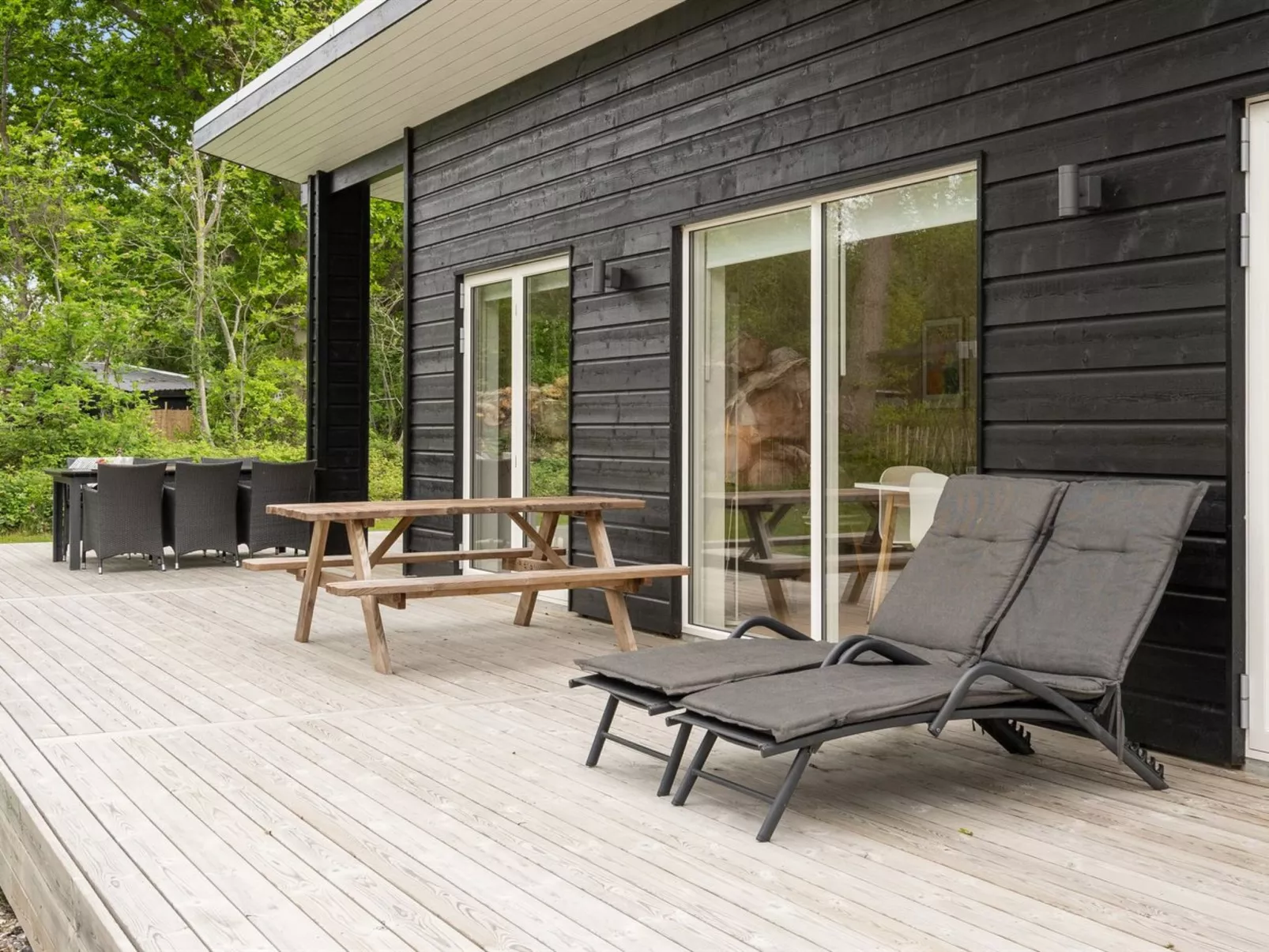 "Huni" - 100m from the sea-Buiten