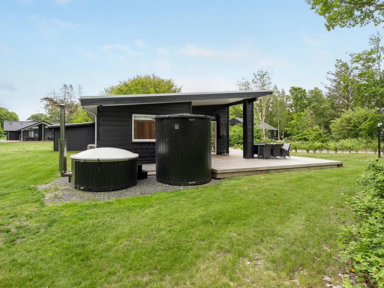 "Huni" - 100m from the sea-Buiten