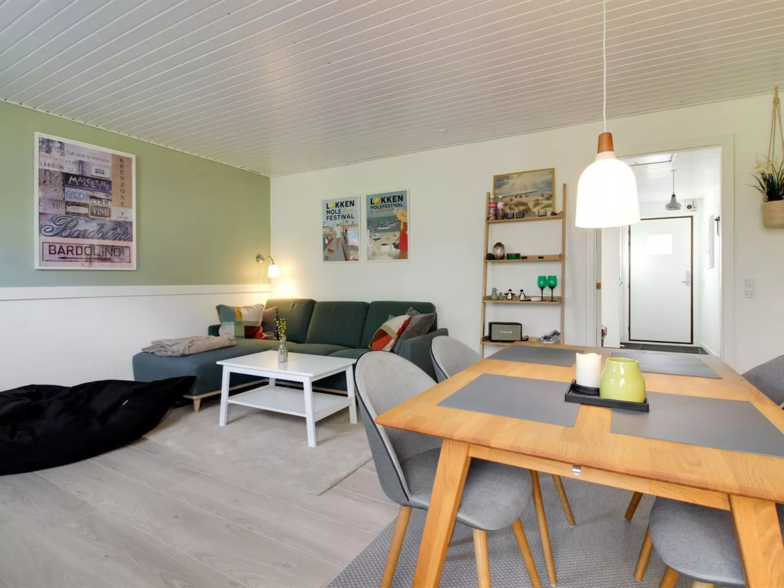 "Oddi" - 900m from the sea-Binnen