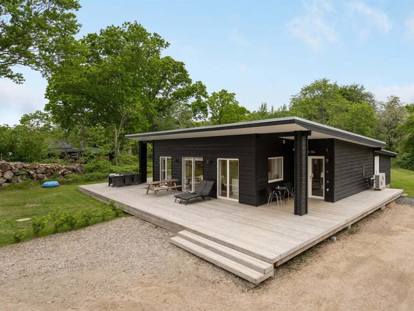 "Huni" - 100m from the sea-Buiten