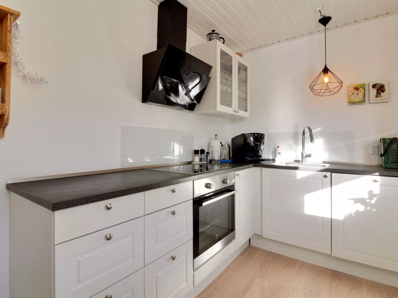 "Oddi" - 900m from the sea-Binnen