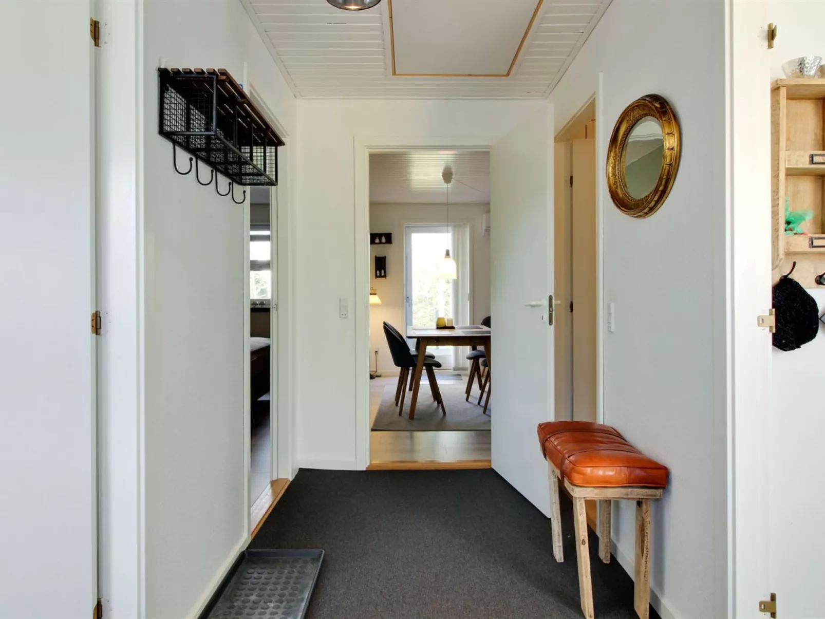 "Oddi" - 900m from the sea-Binnen