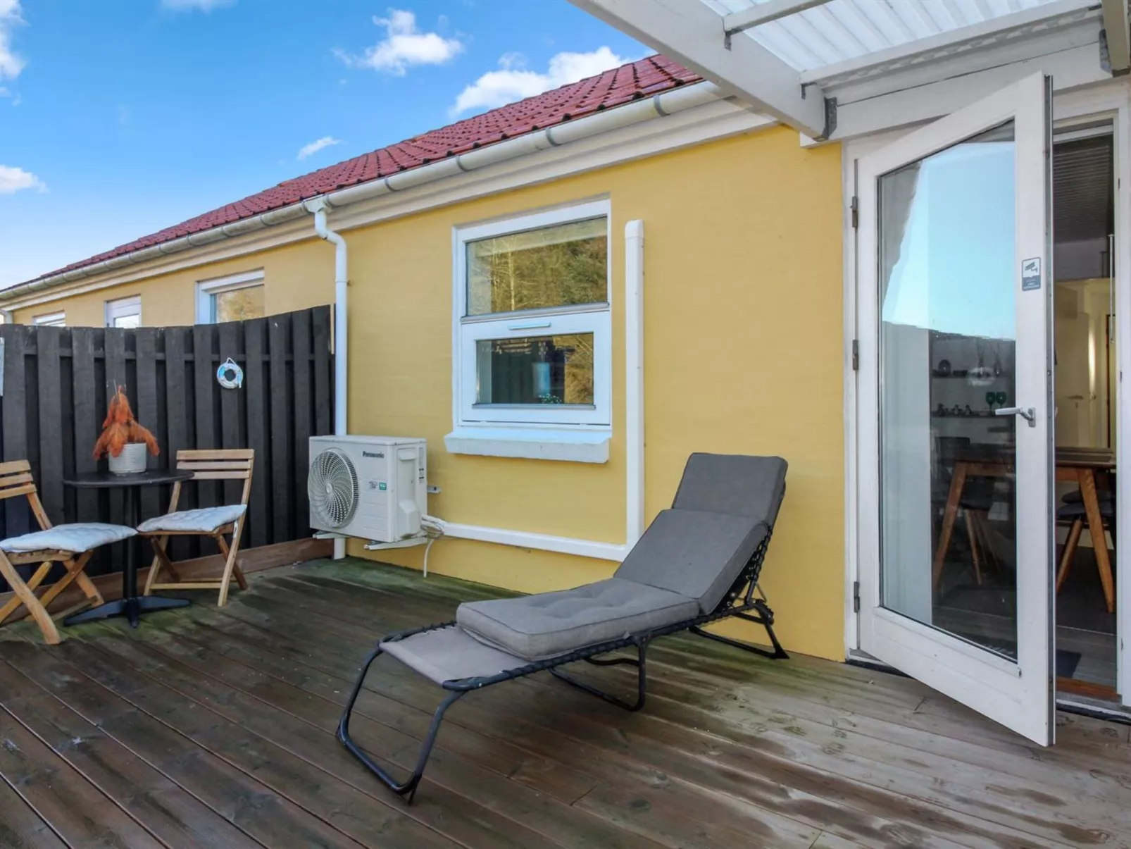 "Oddi" - 900m from the sea-Buiten