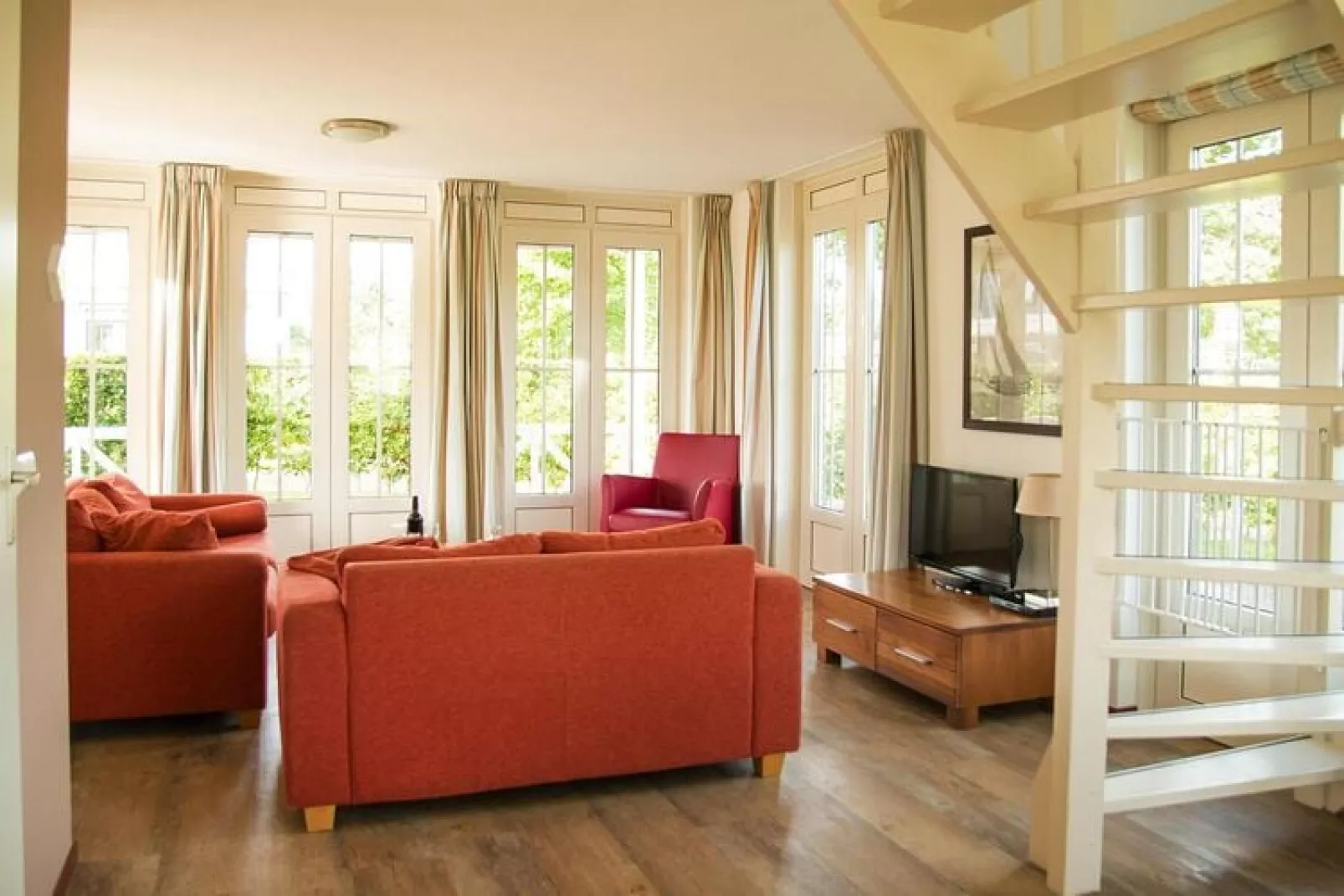 Holiday park Tulp & Zee, Noordwijk aan Zee-Bungalow 2 Personen-Woonkamer