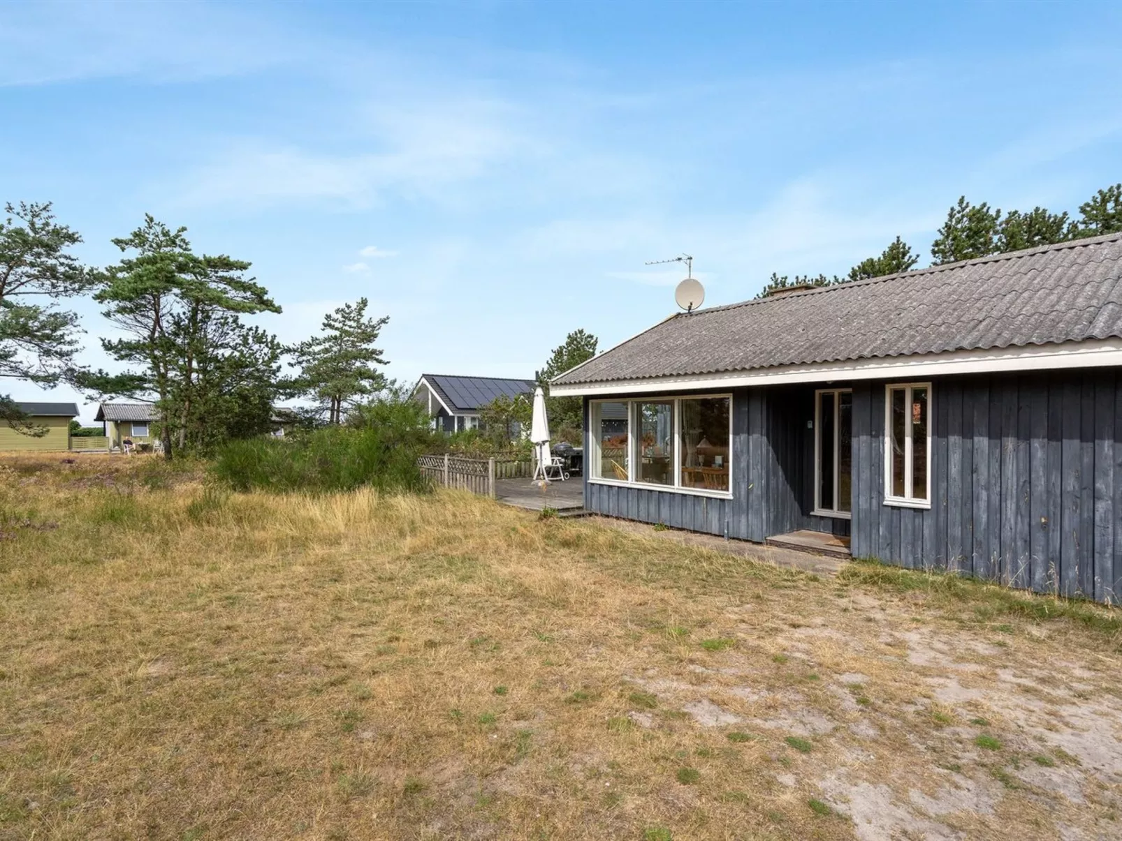 "Asmara" - 200m from the sea-Buiten