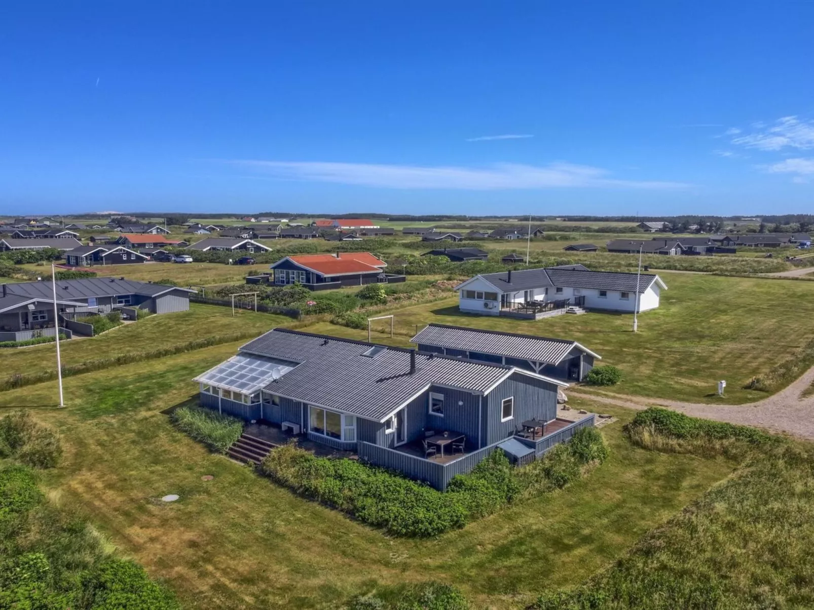 "Marne" - 500m from the sea-Buiten
