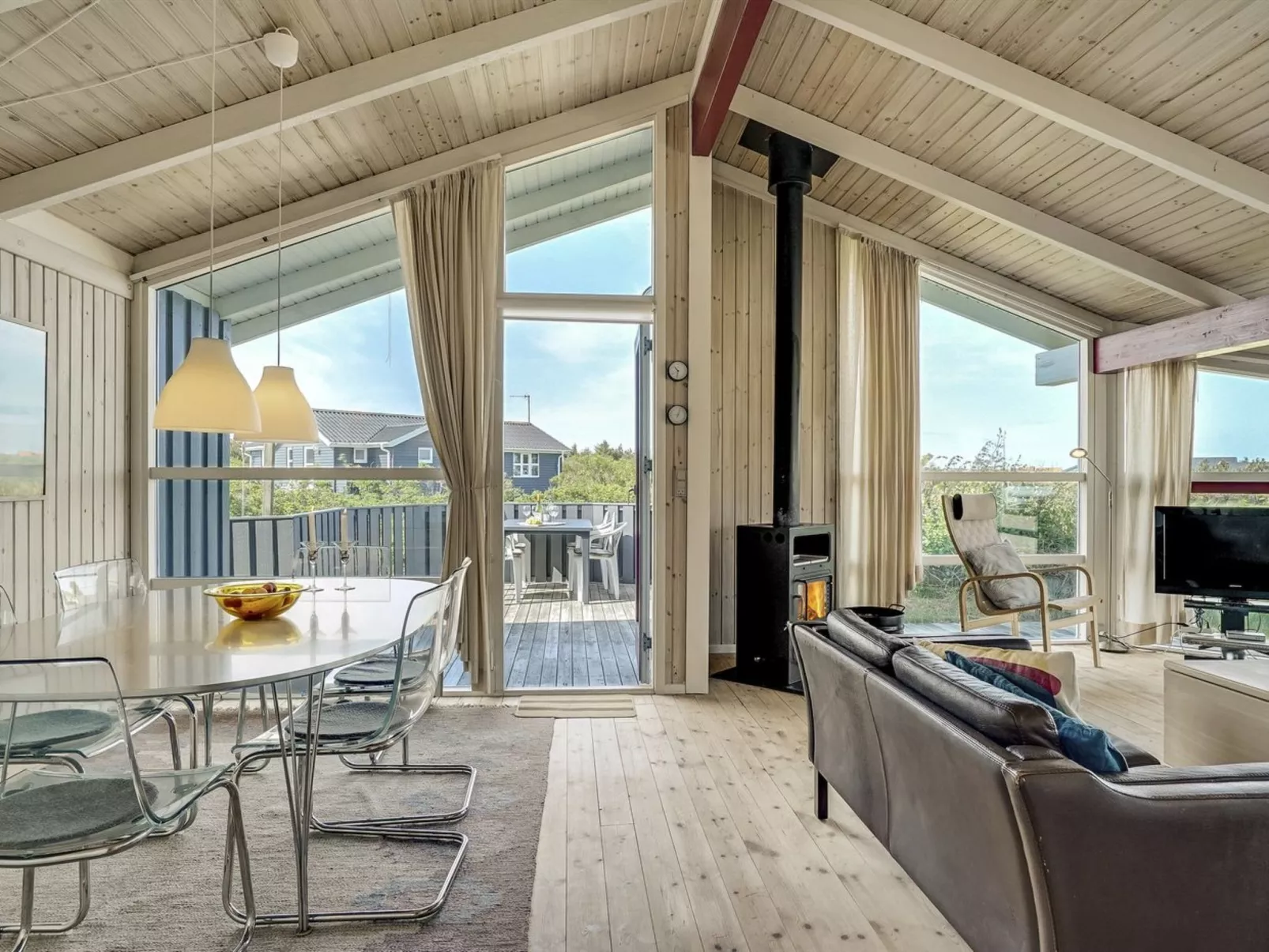 "Laurentius" - 300m from the sea-Binnen