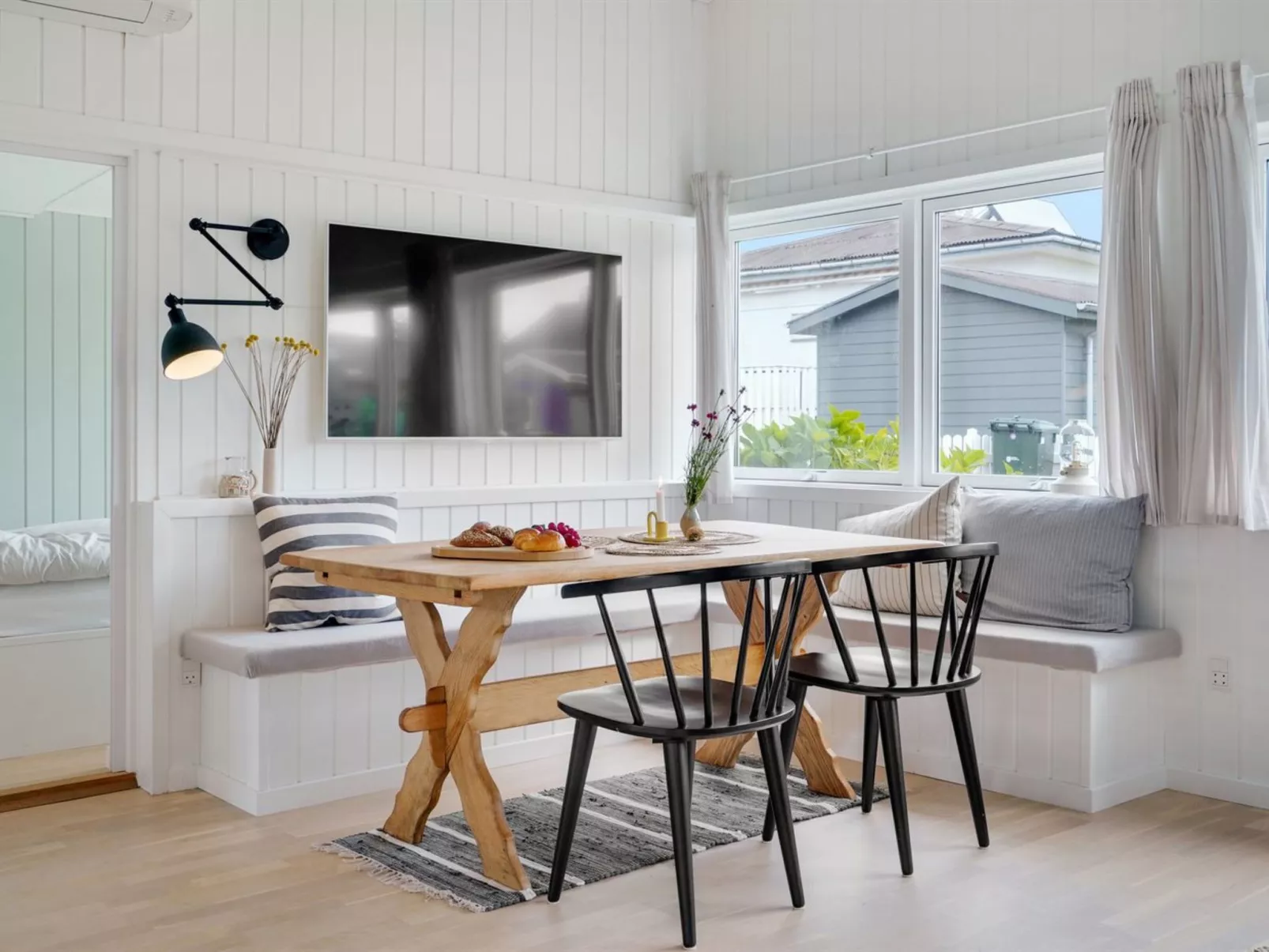 "Pedersen" - 50m from the sea-Binnen