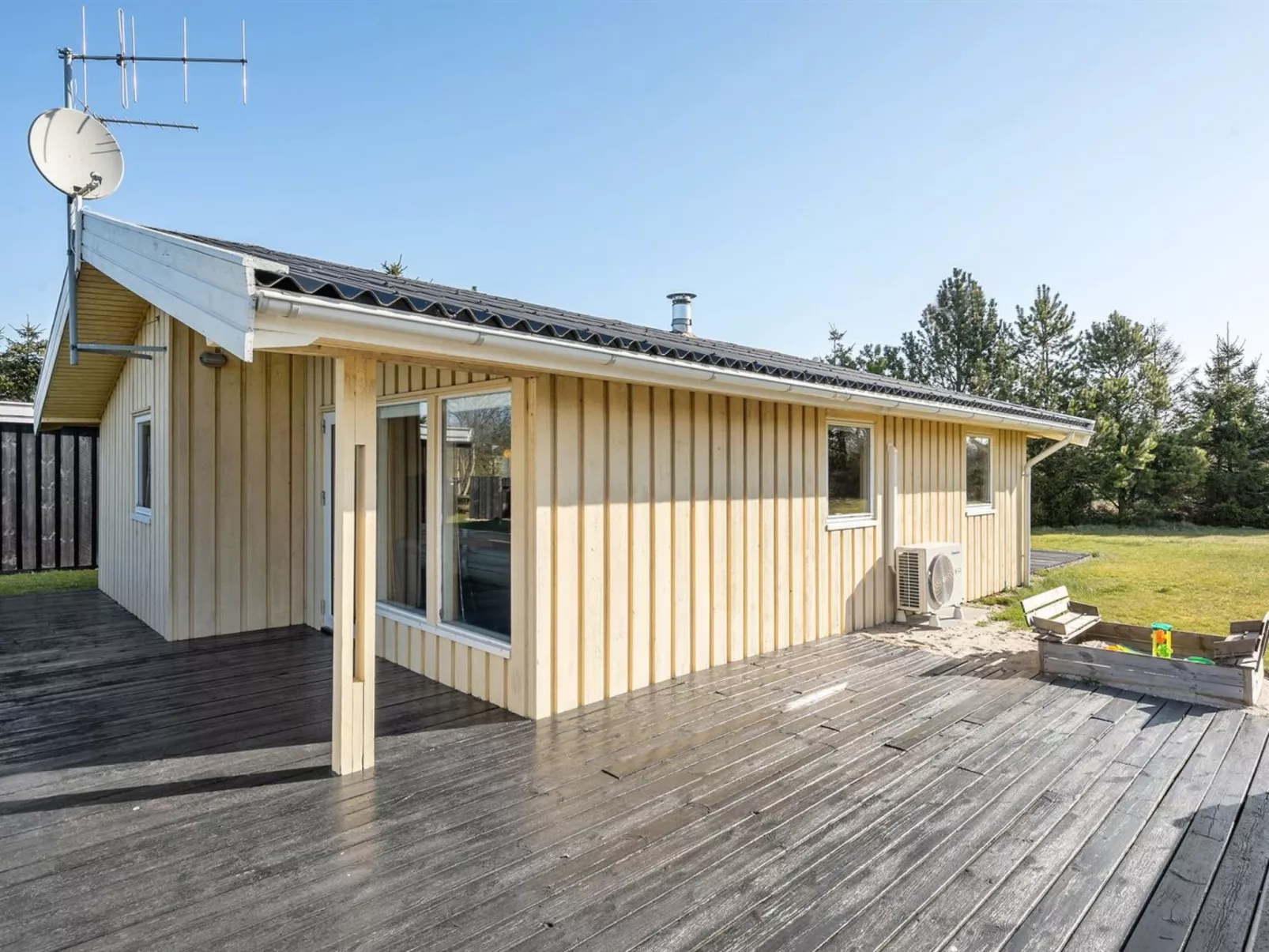 "Evi" - 400m to the inlet-Buiten