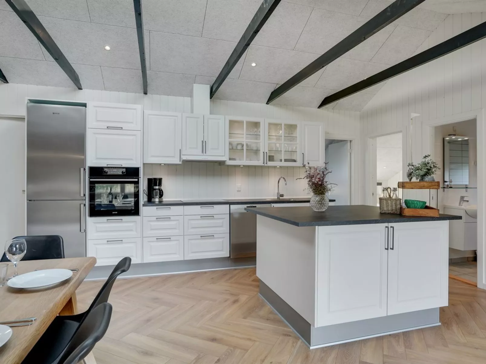 "Ellenora" - 1km from the sea-Binnen