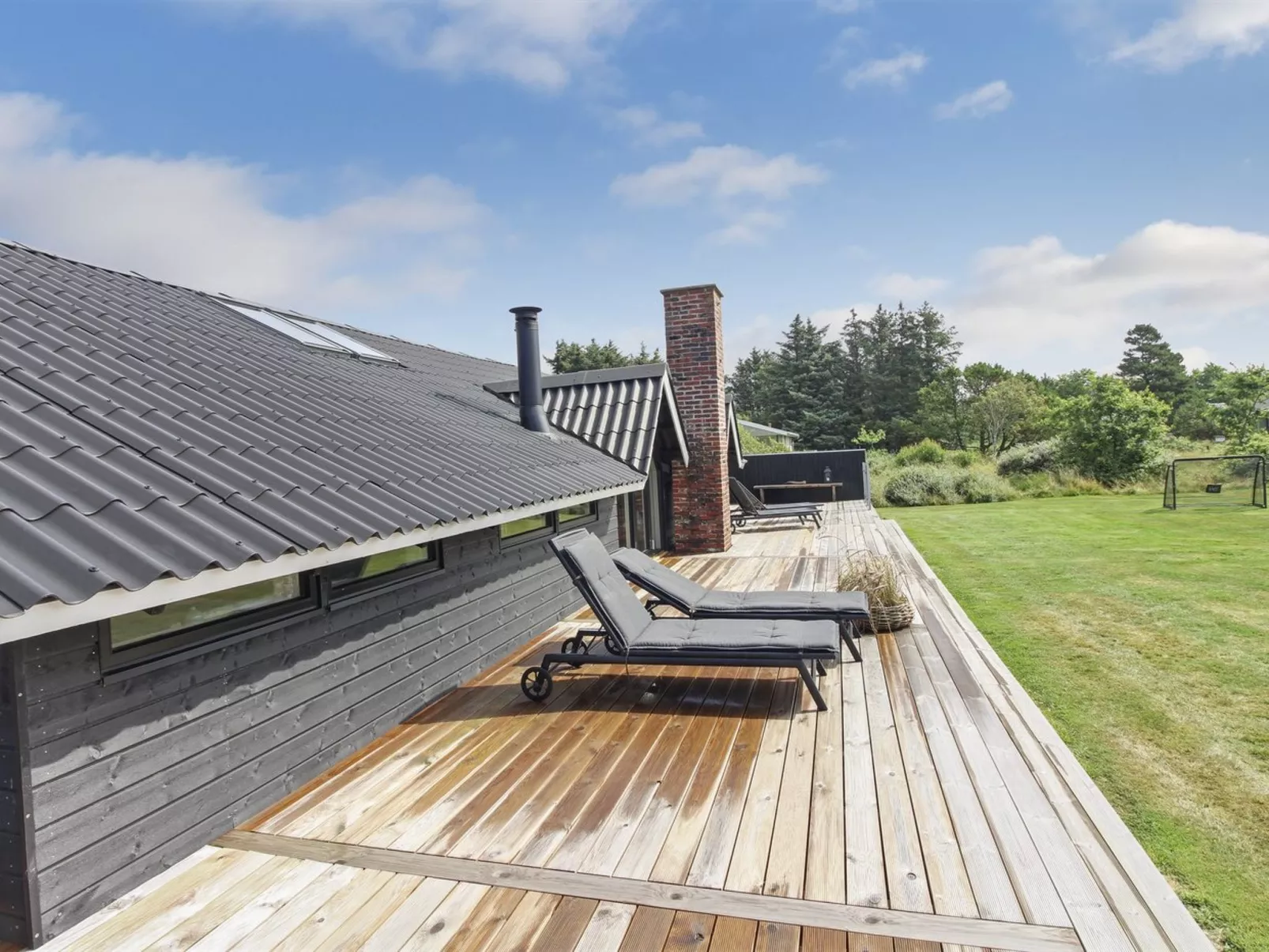 "Ellenora" - 1km from the sea-Buiten