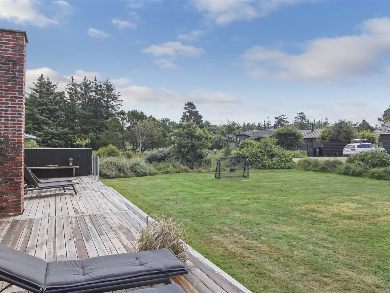"Ellenora" - 1km from the sea-Buiten