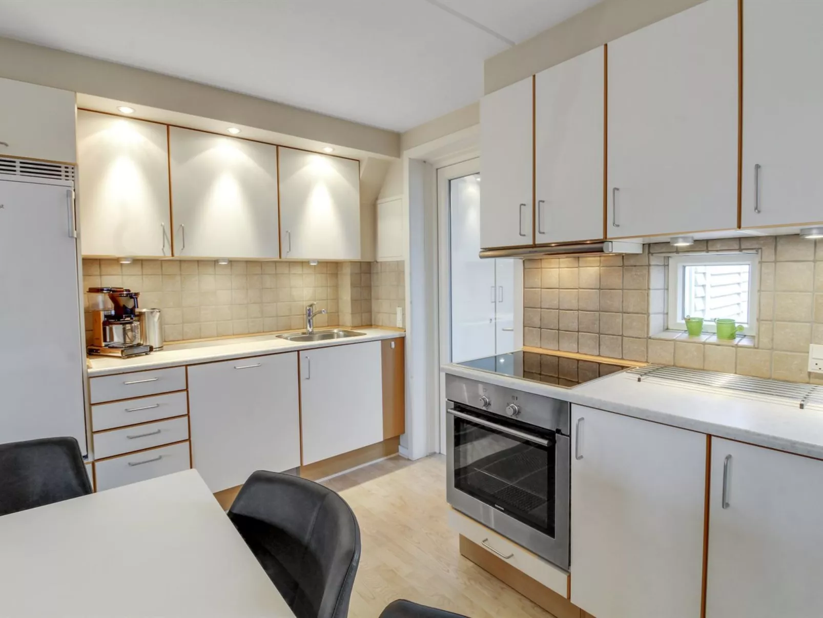 "Femja" - 2.3km from the sea-Binnen