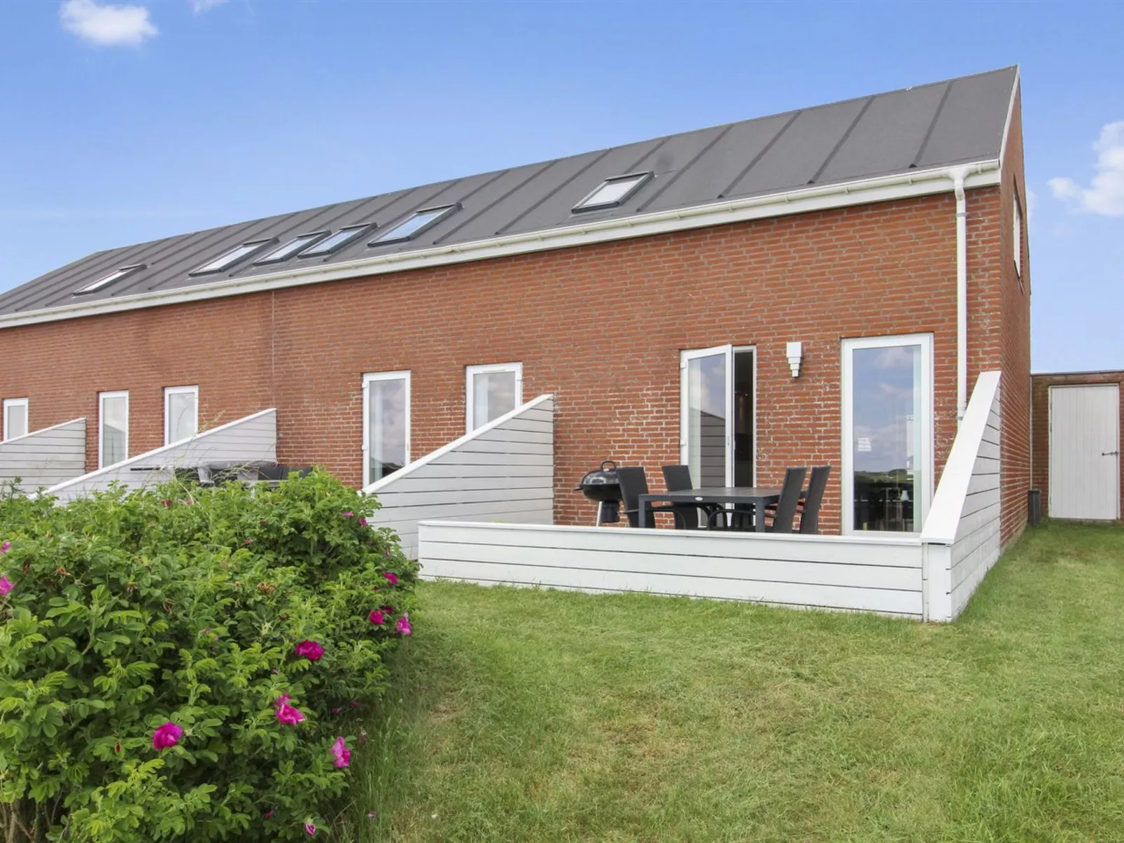 "Femja" - 2.3km from the sea-Buiten